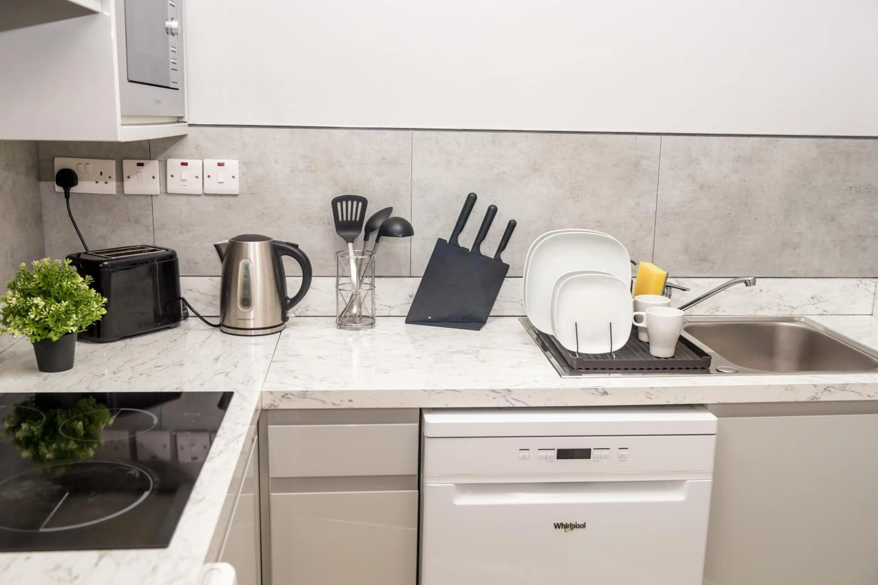 Kitchen or kitchenette in Leevin Studios