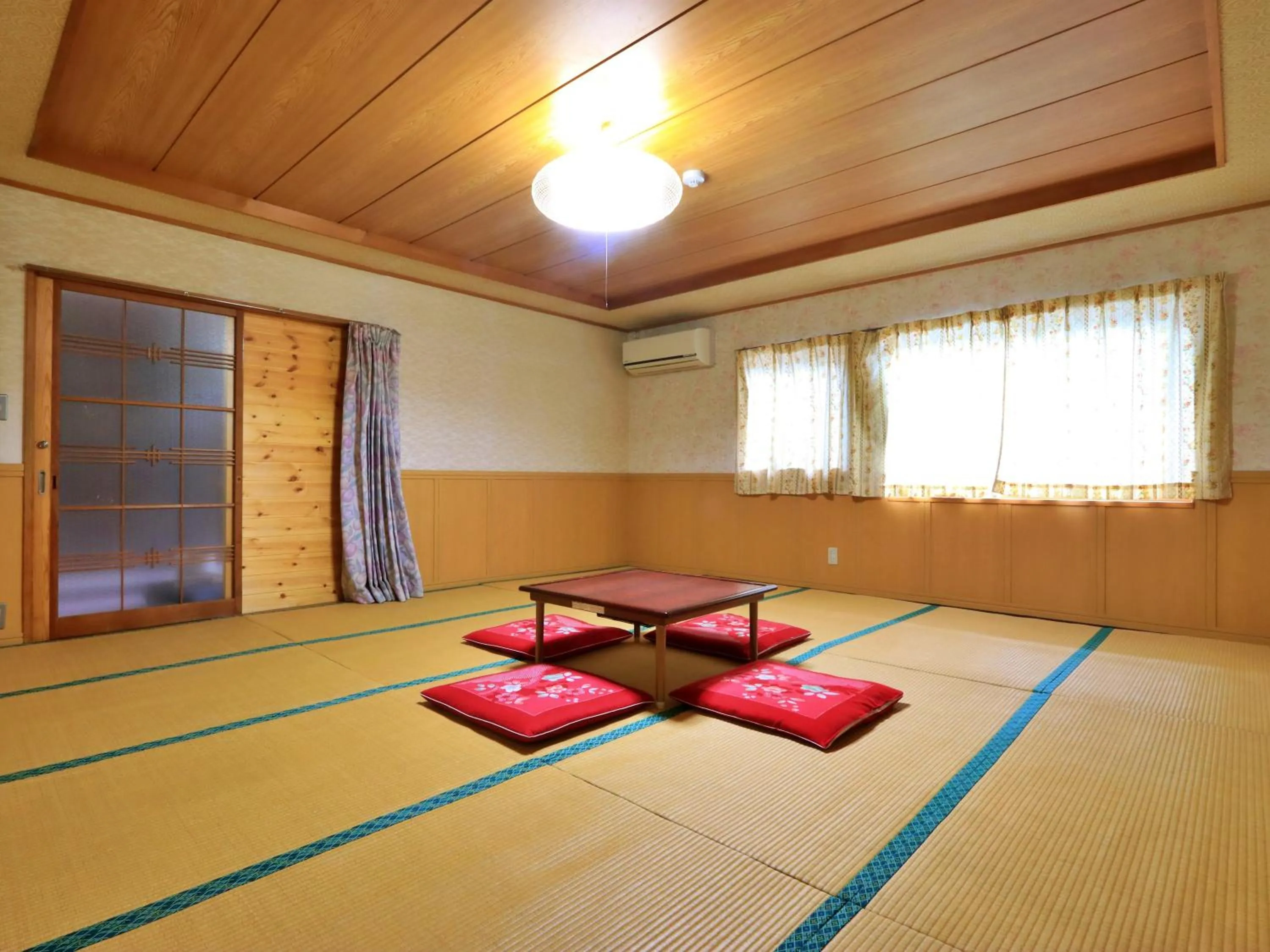 Hanasaku Onsen Yoshiyaso