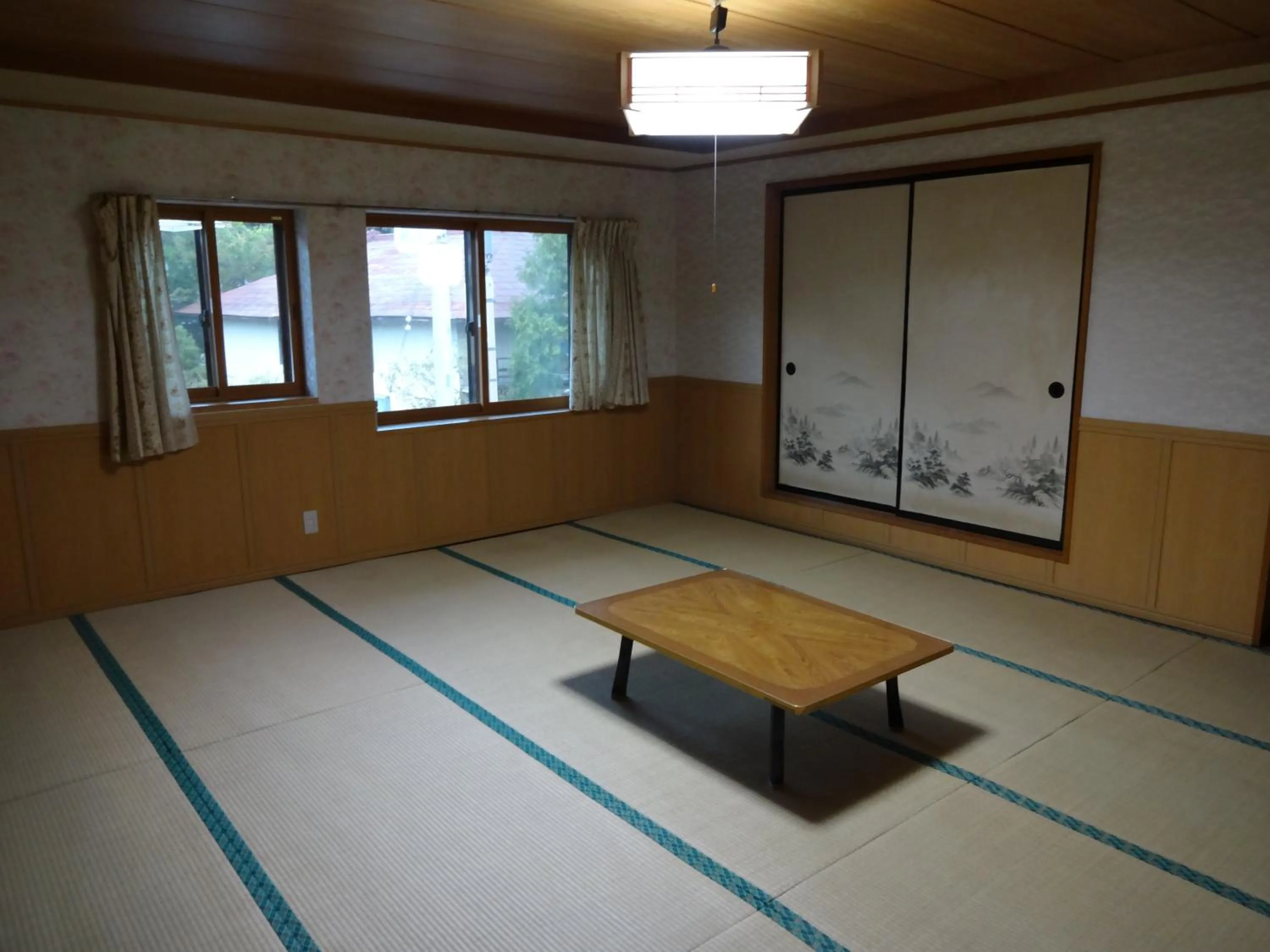 Photo of the whole room in Hanasaku Onsen Yoshiyaso