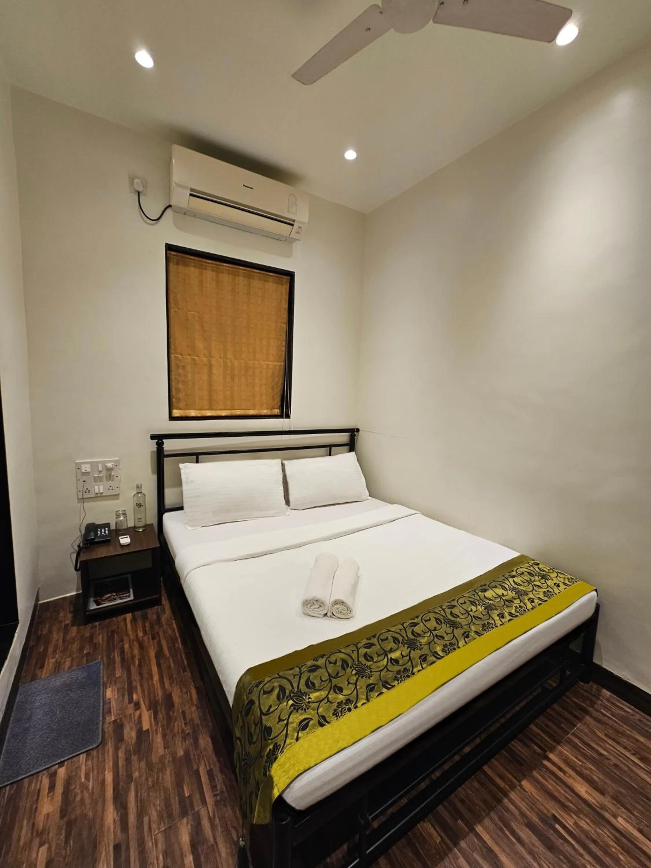Bed in Hotel Kumkum