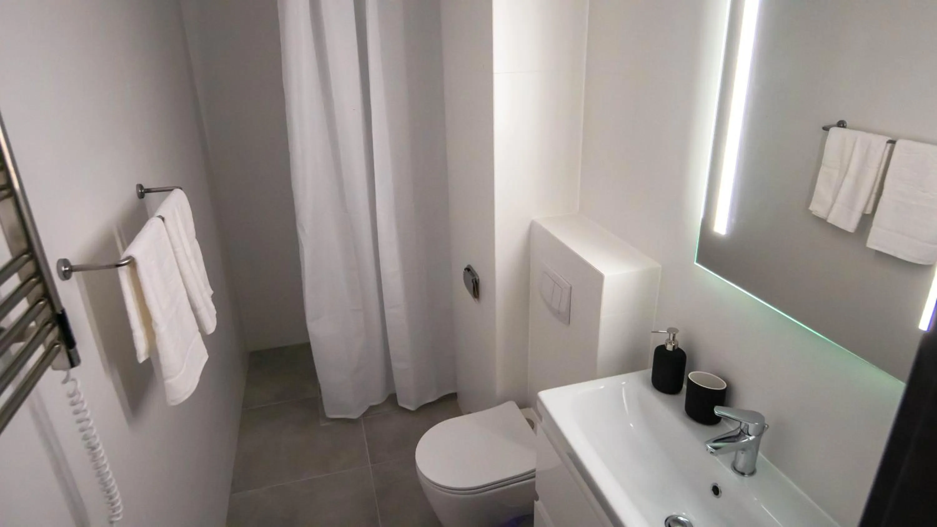 Bathroom in Nowe Millenium