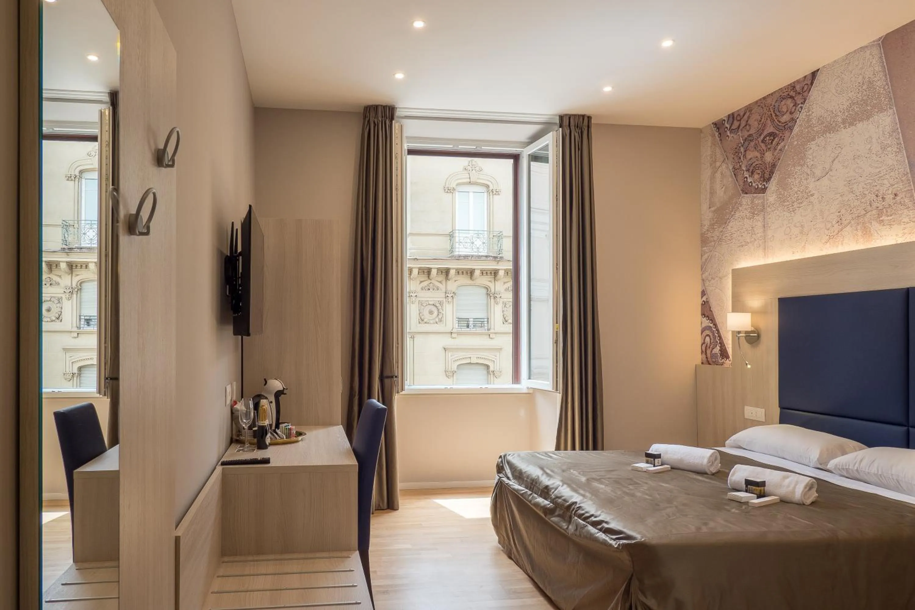 Bedroom, Bed in Bramble Luxury Suites