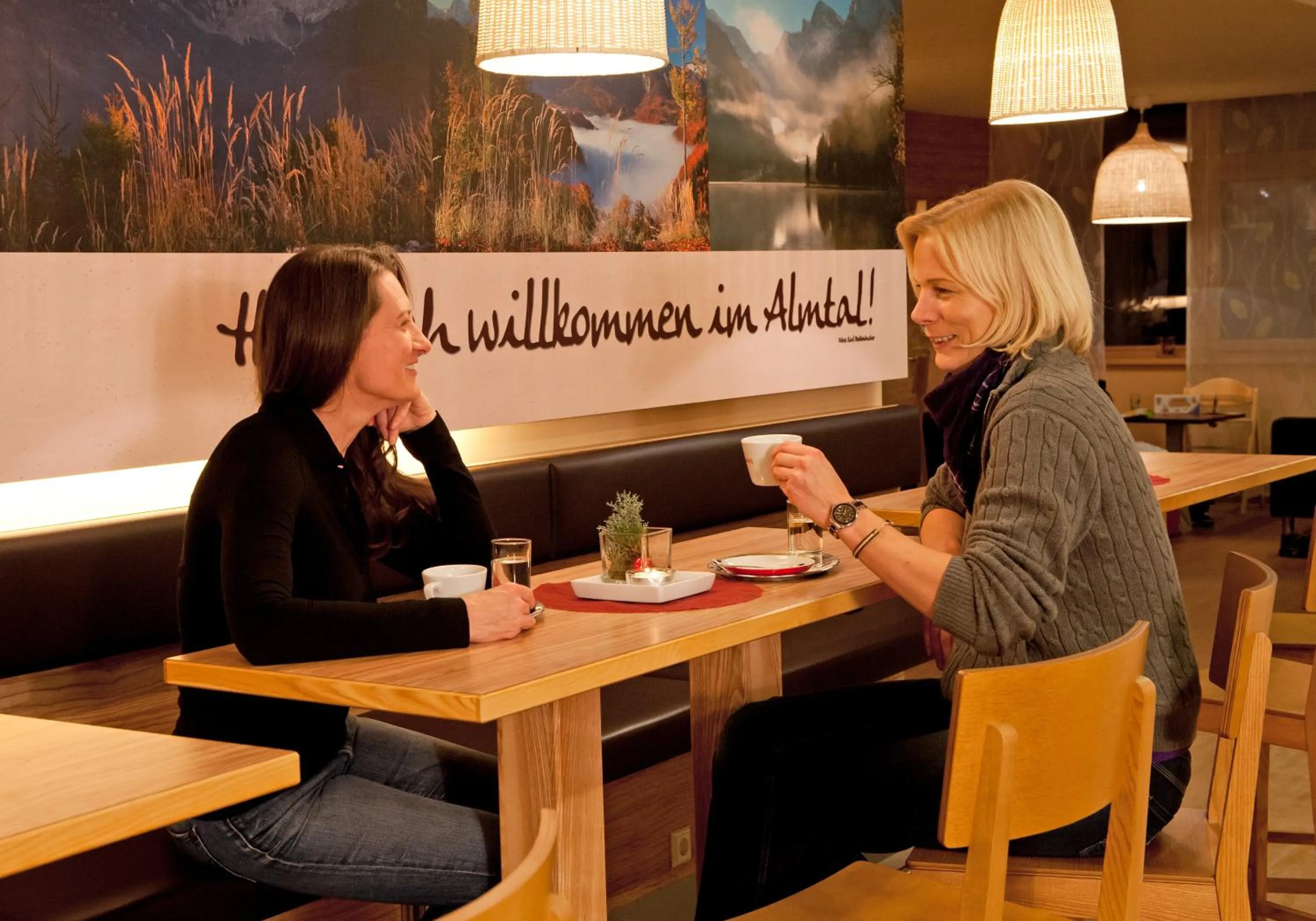 Restaurant/places to eat in JUFA Hotel Grünau im Almtal