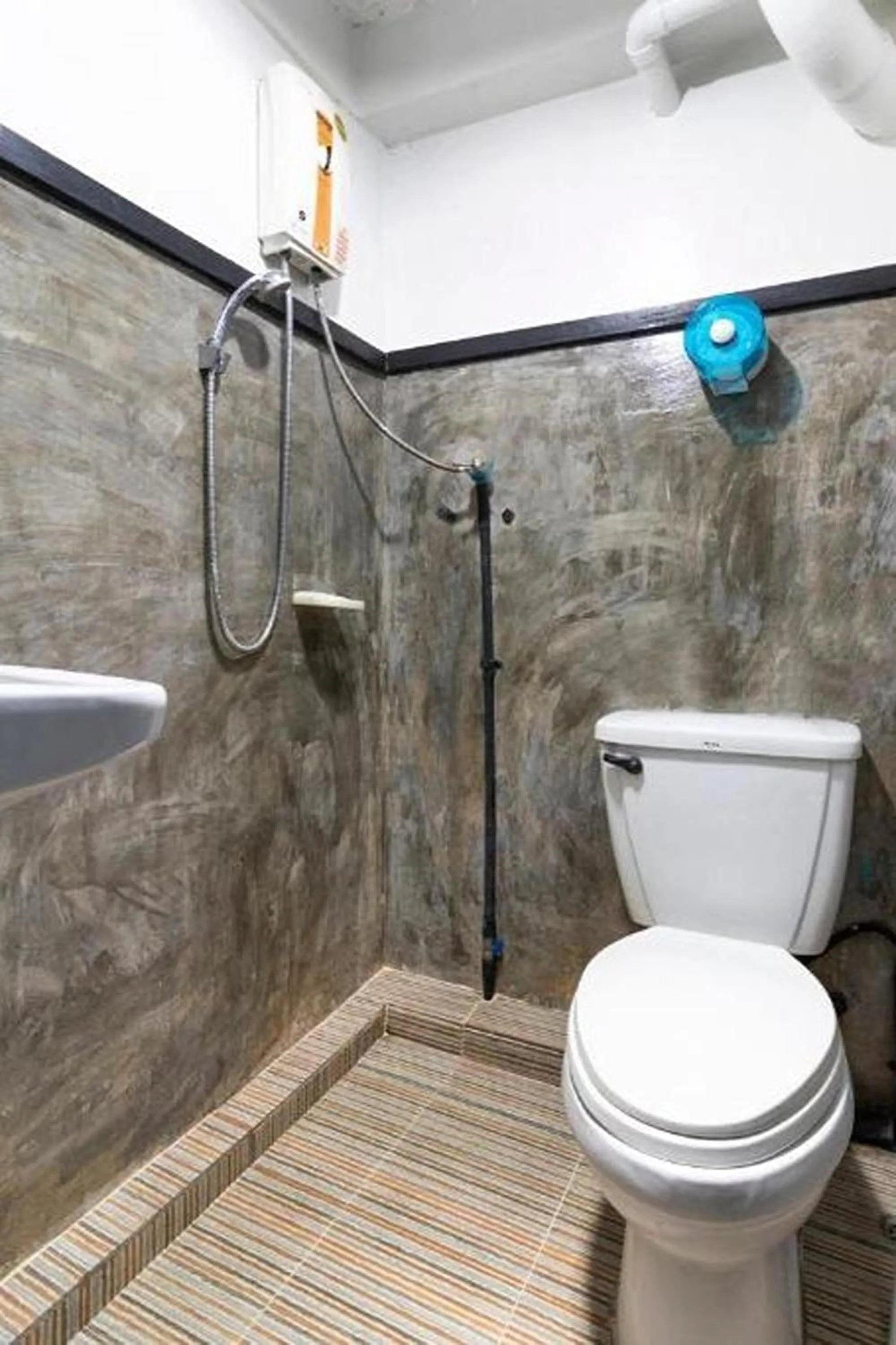 Bathroom in Baan Lanna at Prasingh