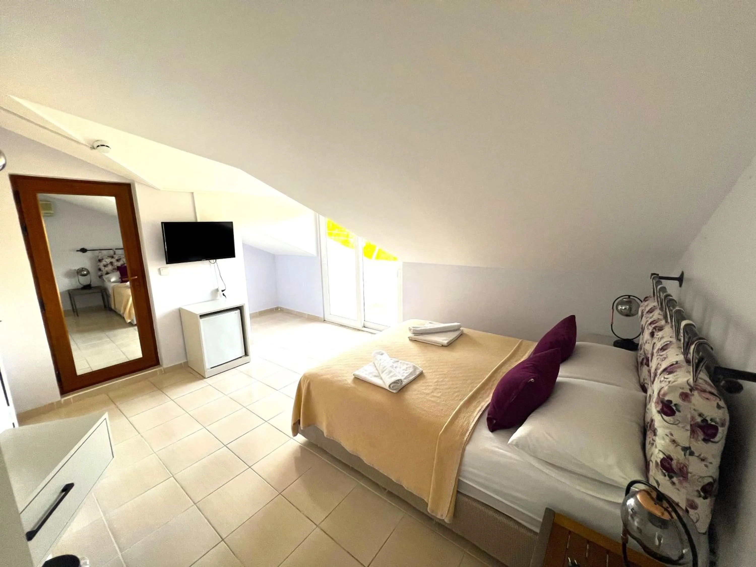 Bed in Casablanca Hotel