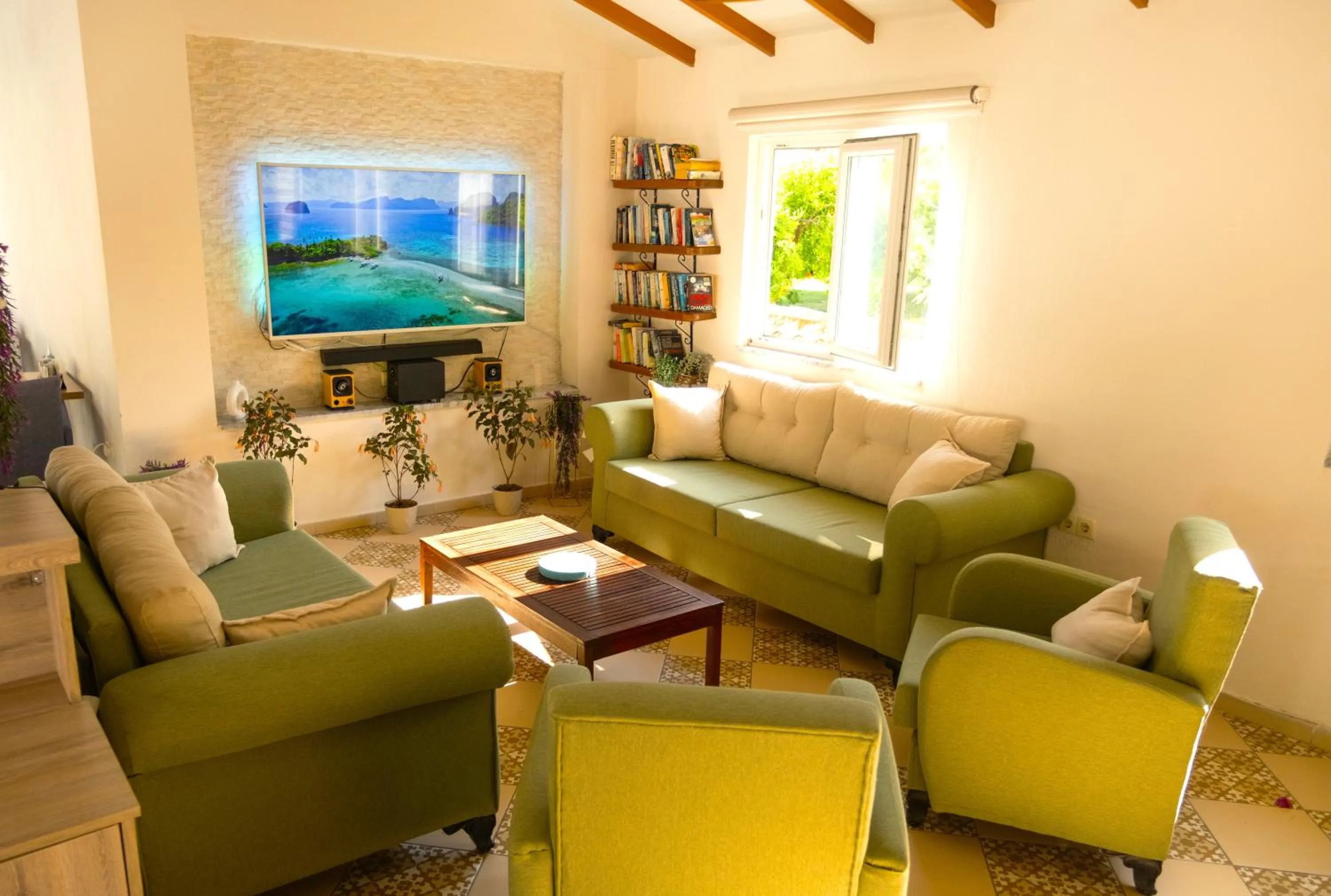 Library in Casablanca Hotel