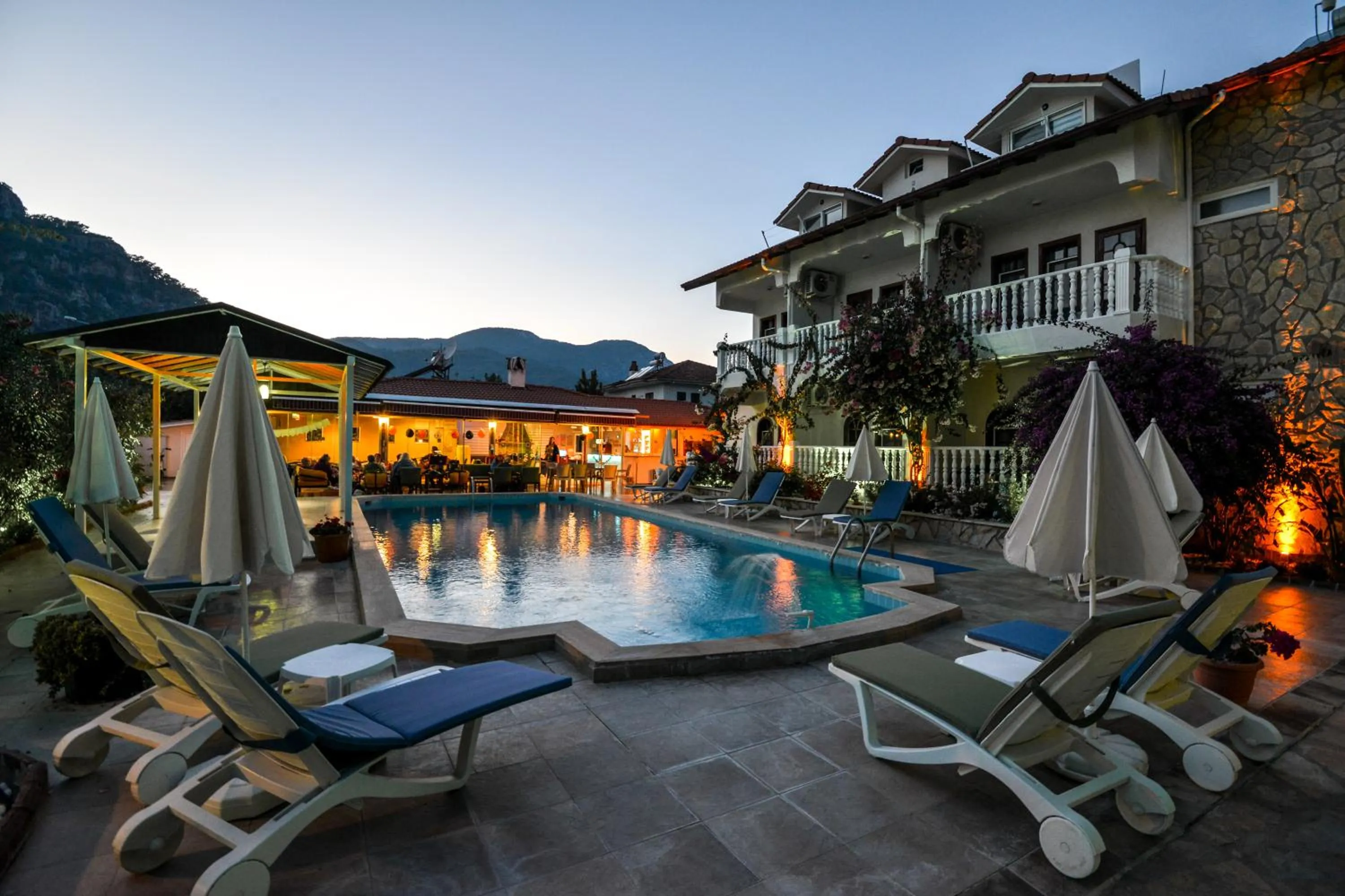 Swimming pool in Casablanca Hotel