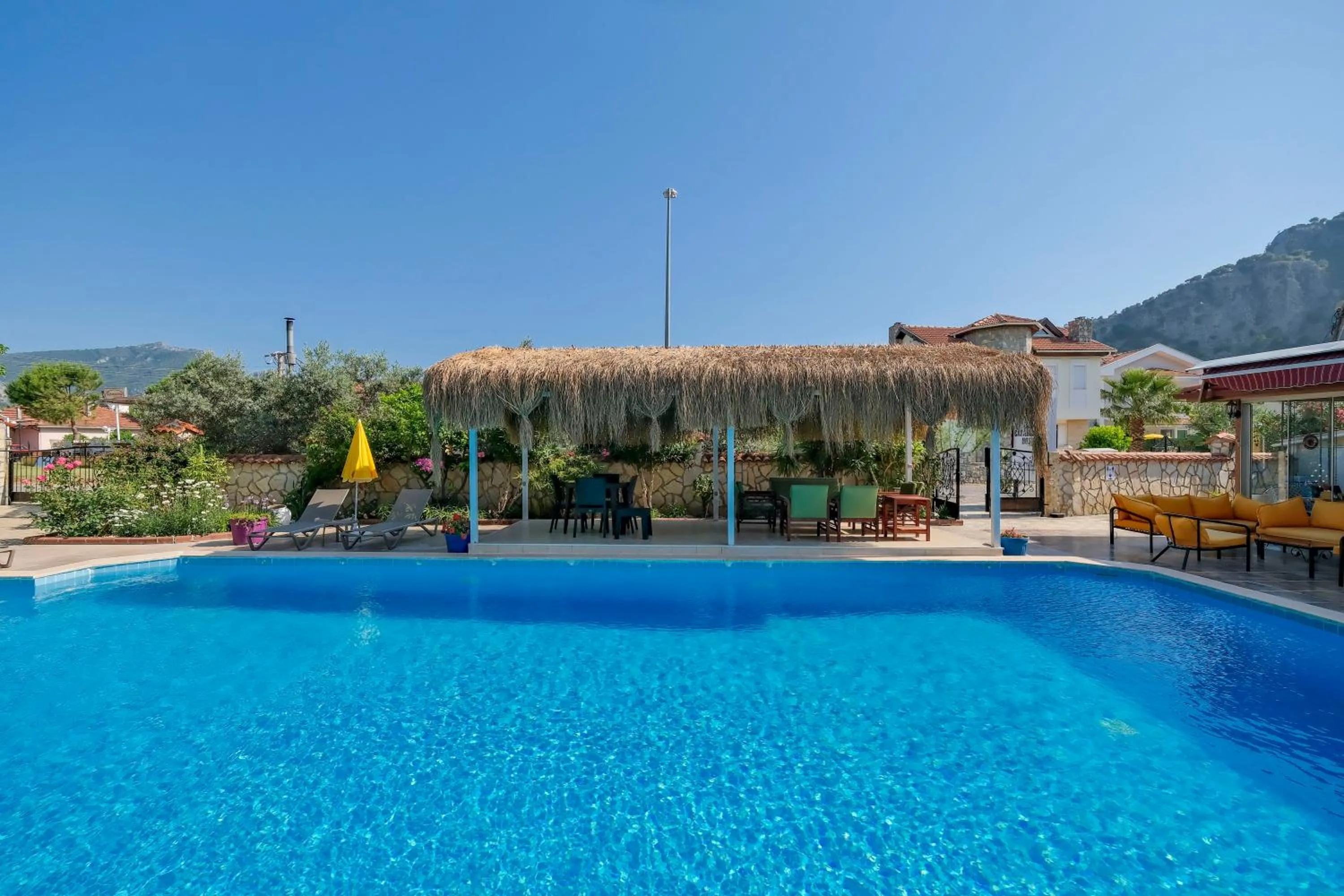Swimming pool in Casablanca Hotel