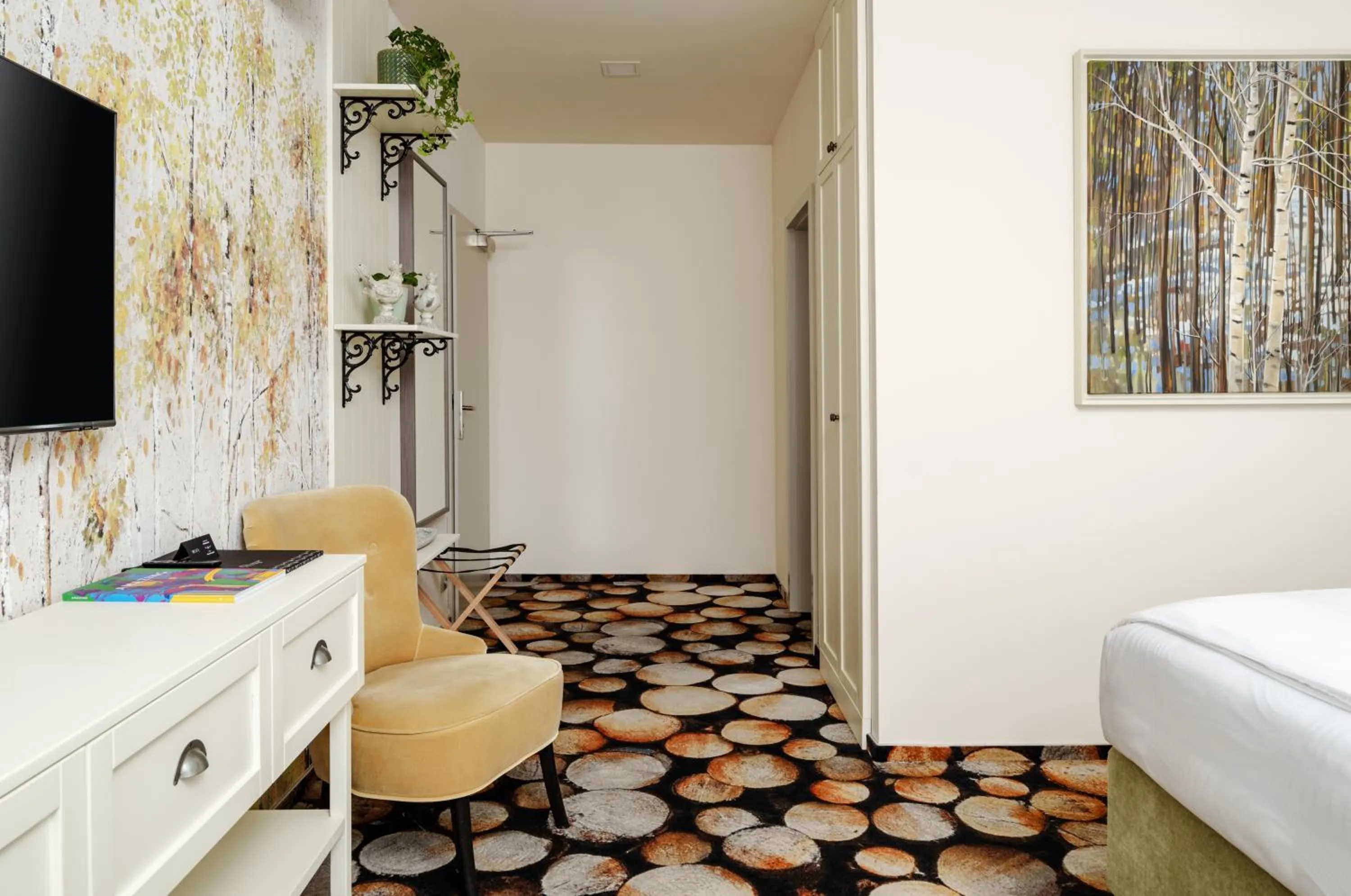 Photo of the whole room, Bed in HERBARIUM boutique hotel