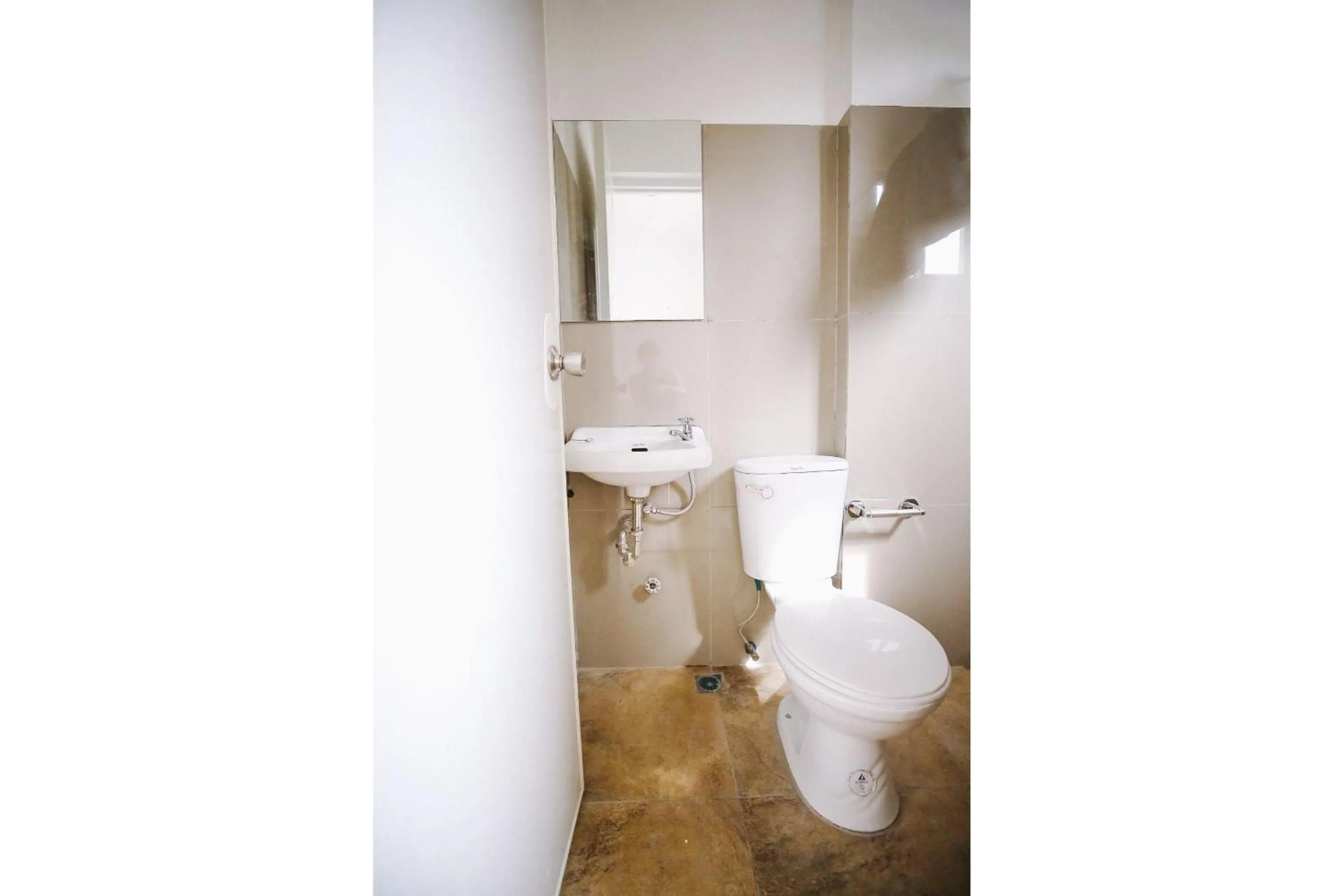 Bathroom in OYO 789 Abn Residences