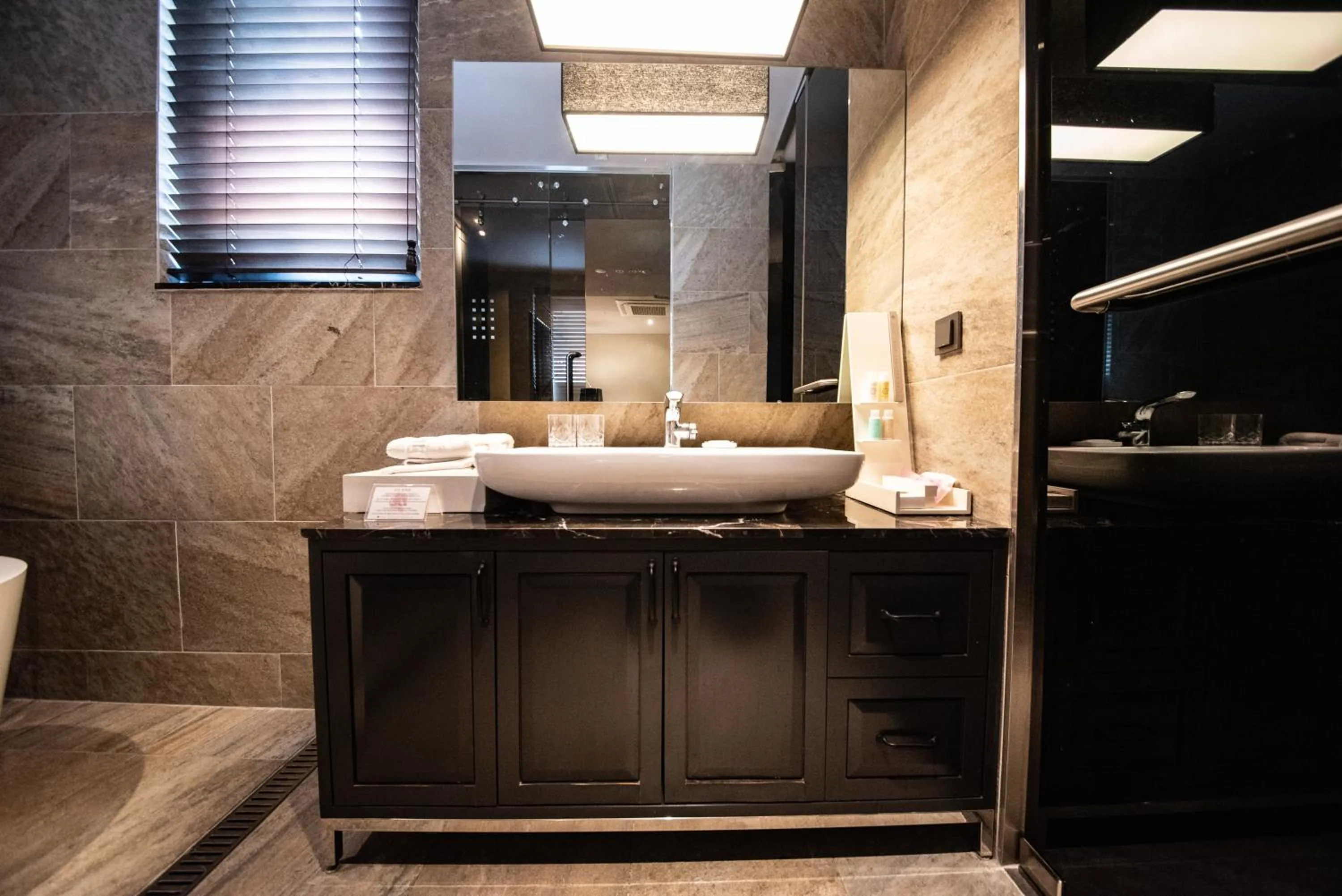 Bathroom in Best Louis Hamilton Hotel Haeundae