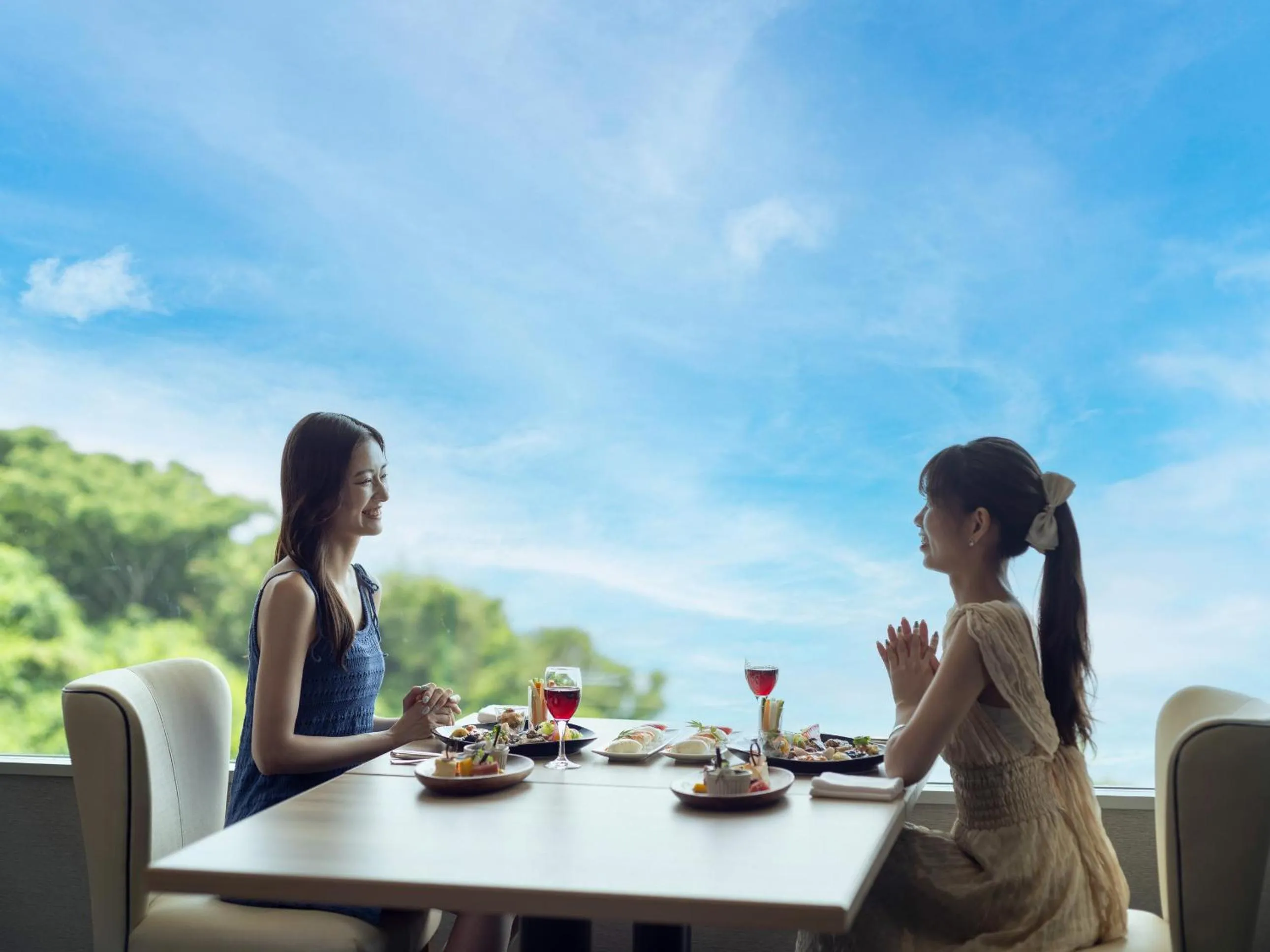 Restaurant/places to eat in Irago Ocean Resort