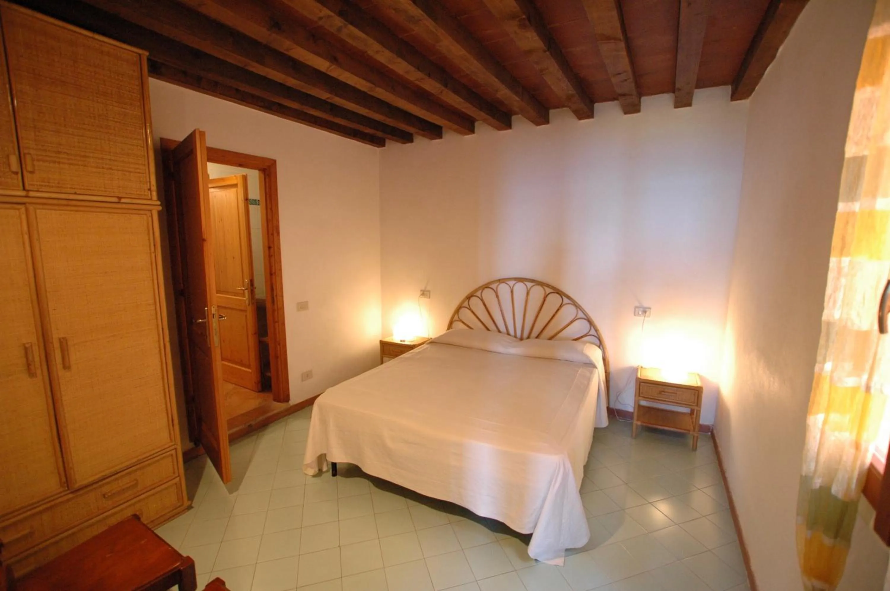 Bed in Cota Quinta