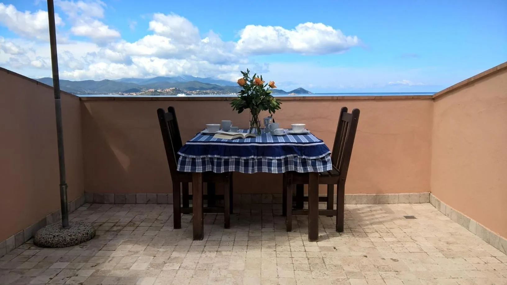 Patio in Cota Quinta