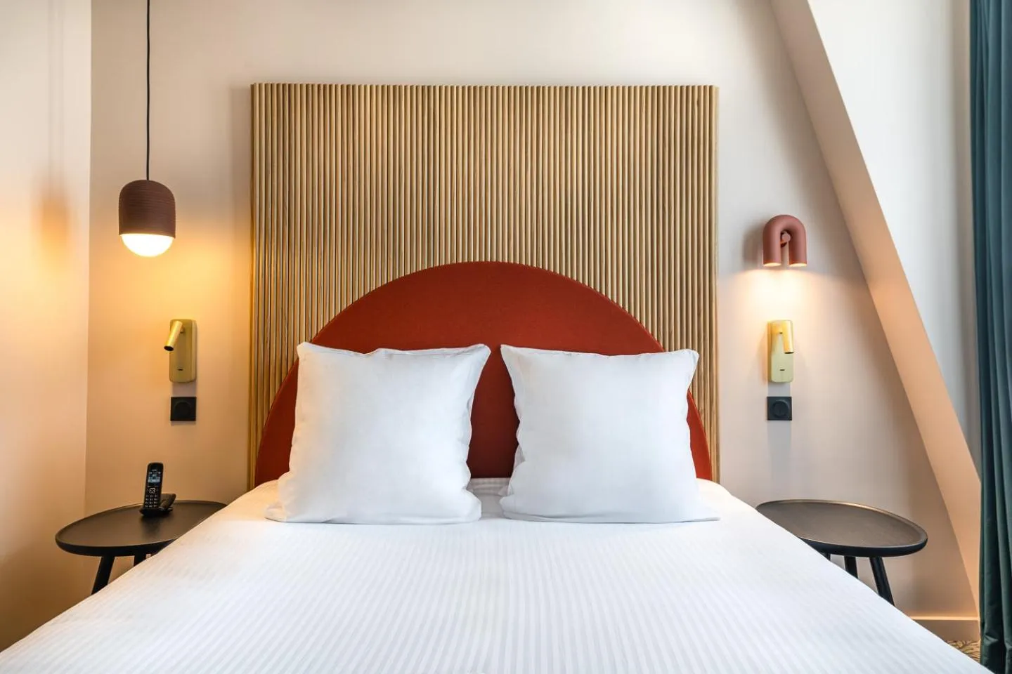 Bed in O.Lysée Hotel