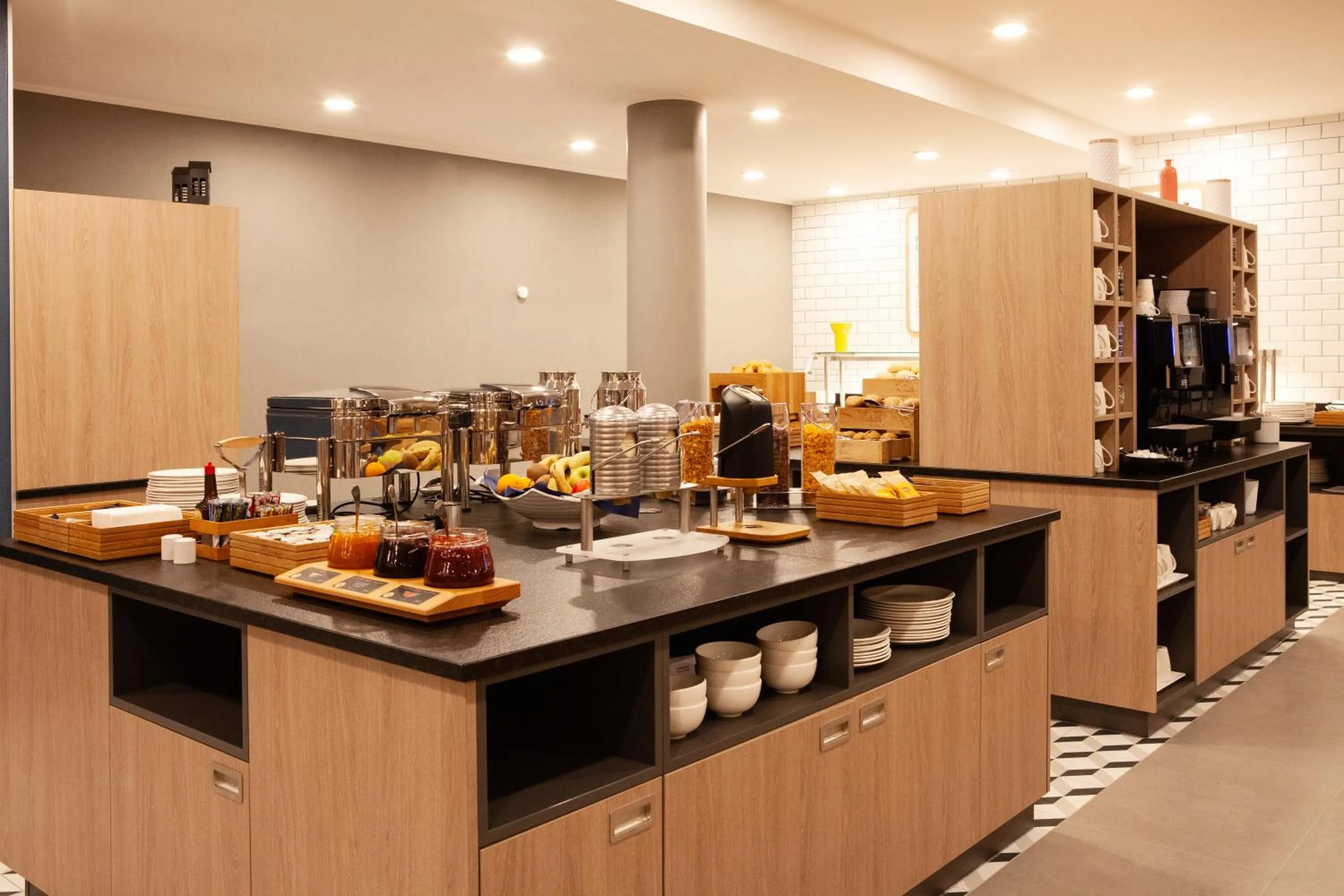 Breakfast in Holiday Inn Express Neunkirchen by IHG