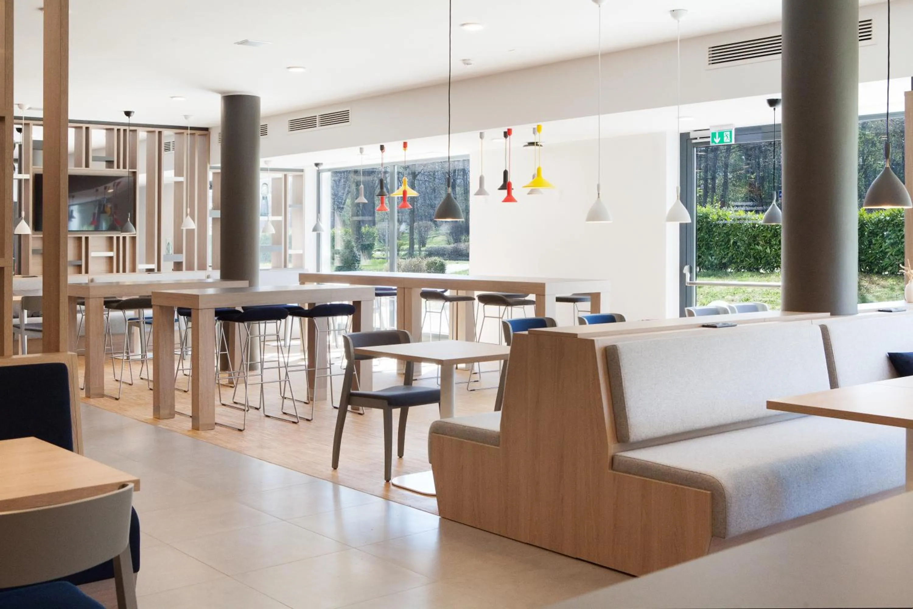 Restaurant/places to eat in Holiday Inn Express Neunkirchen by IHG