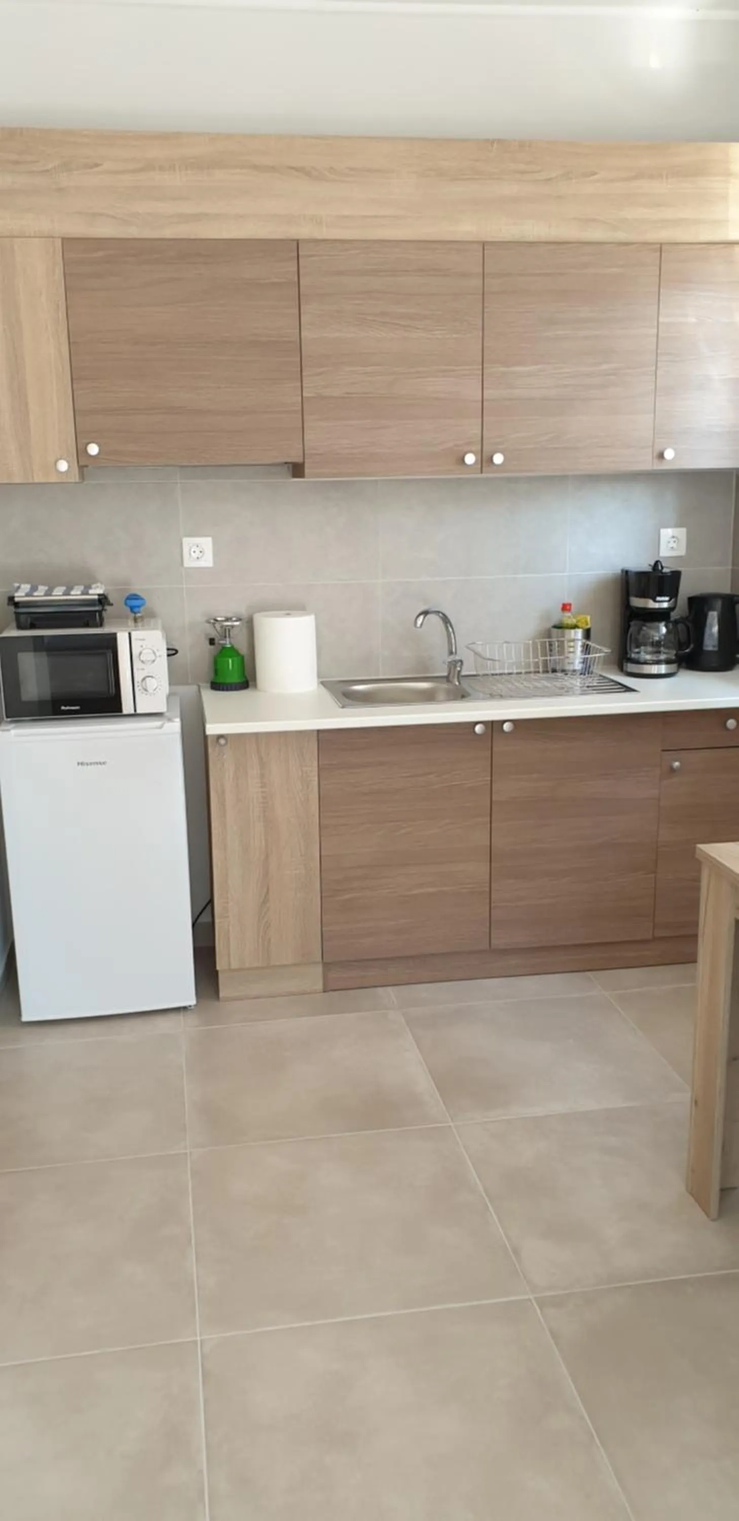 AVR Airport Deluxe Suites 6 AIRPORT FREE SHUTLE