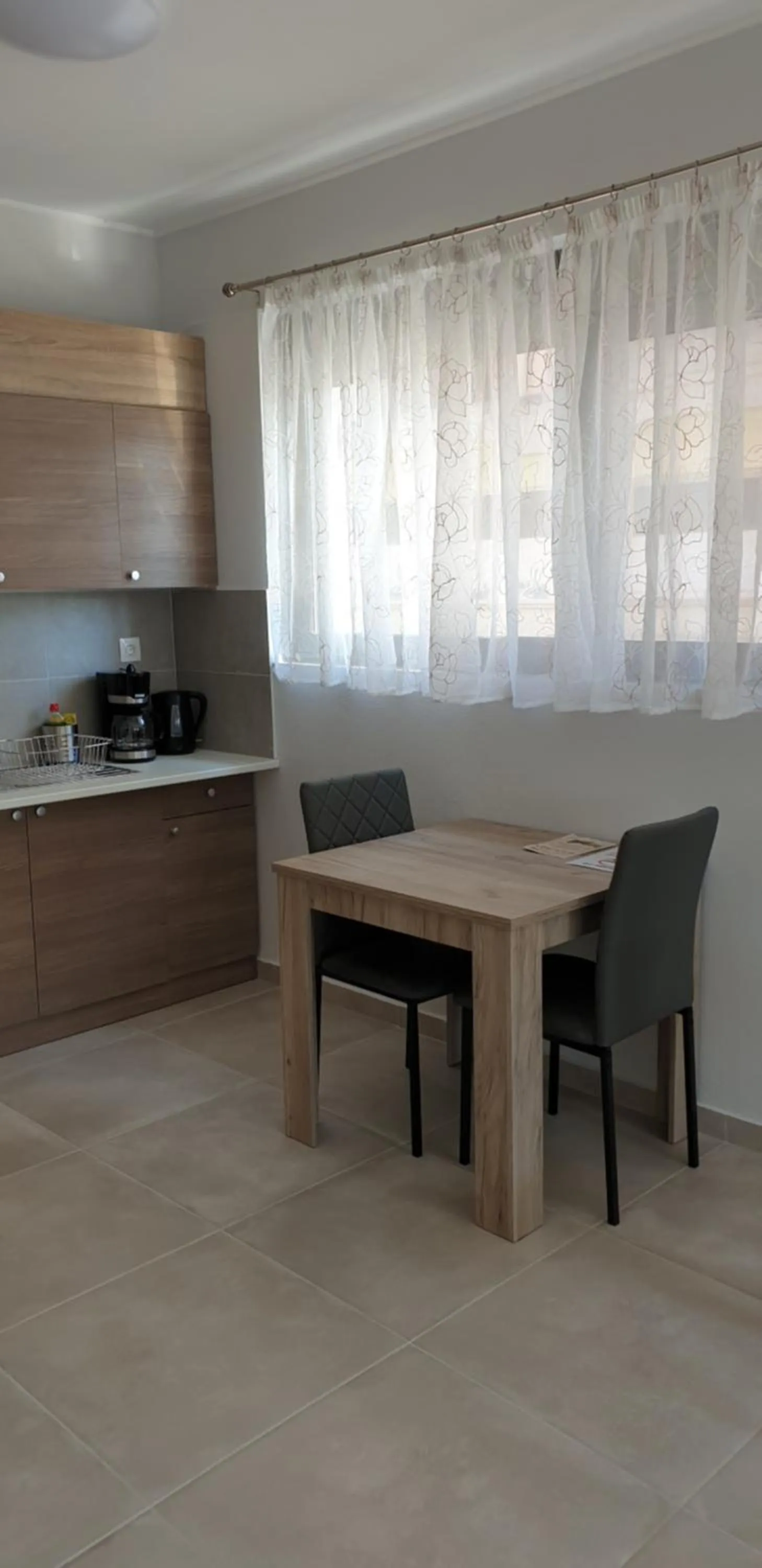 AVR Airport Deluxe Suites 6 AIRPORT FREE SHUTLE