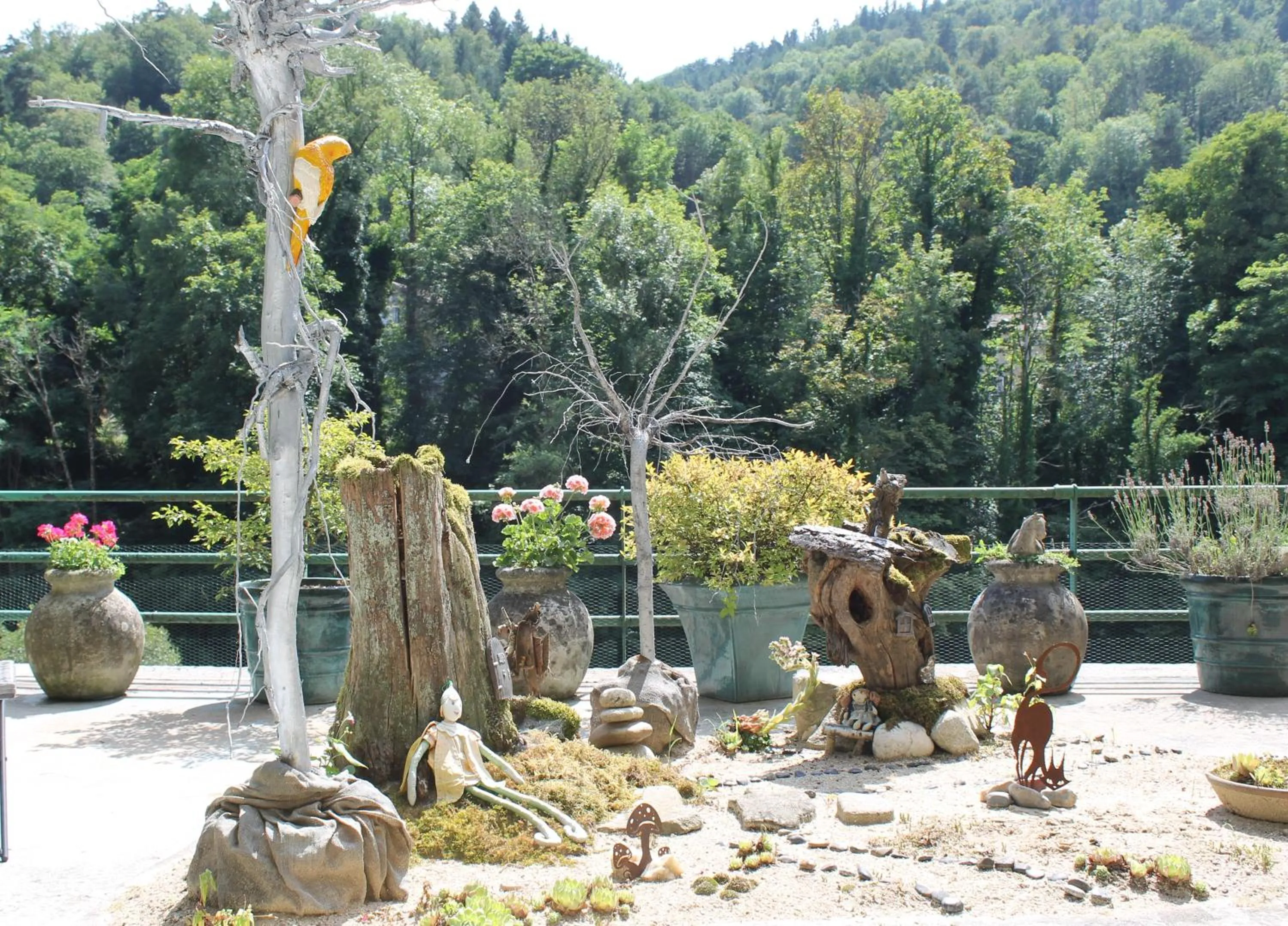 Natural landscape in Chambre Bounty, B&B, cuisine privée, lit queen size, terrasse, parking, garage