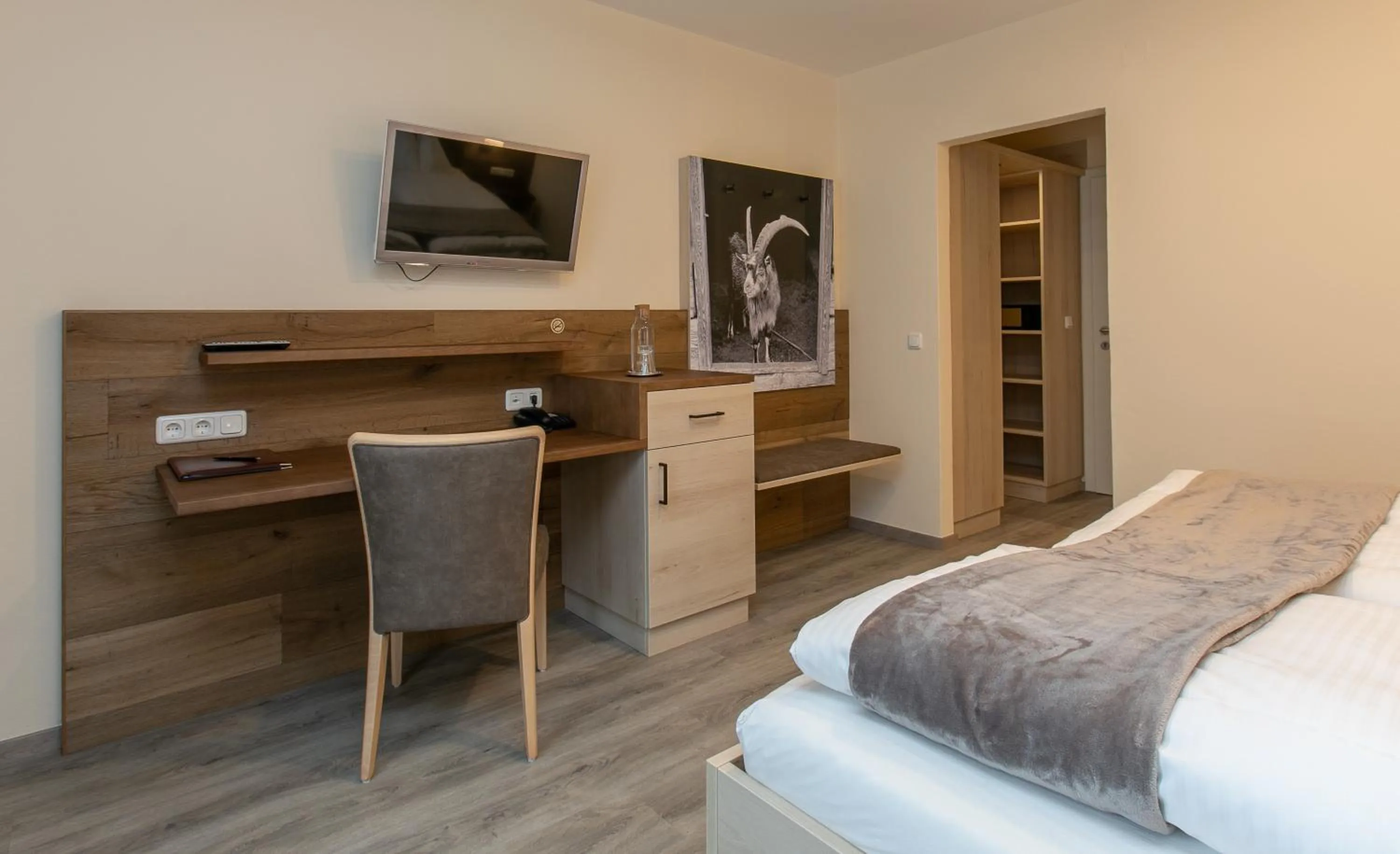 Photo of the whole room, Bed in Hotel am Wald