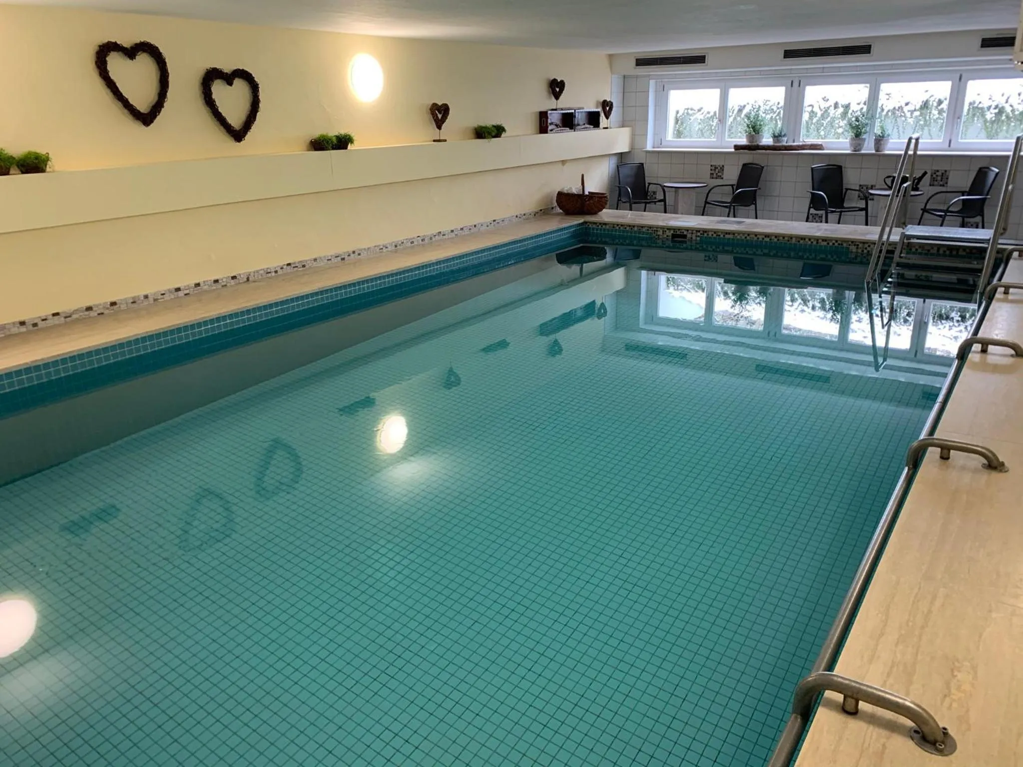 Swimming pool in Hotel am Wald