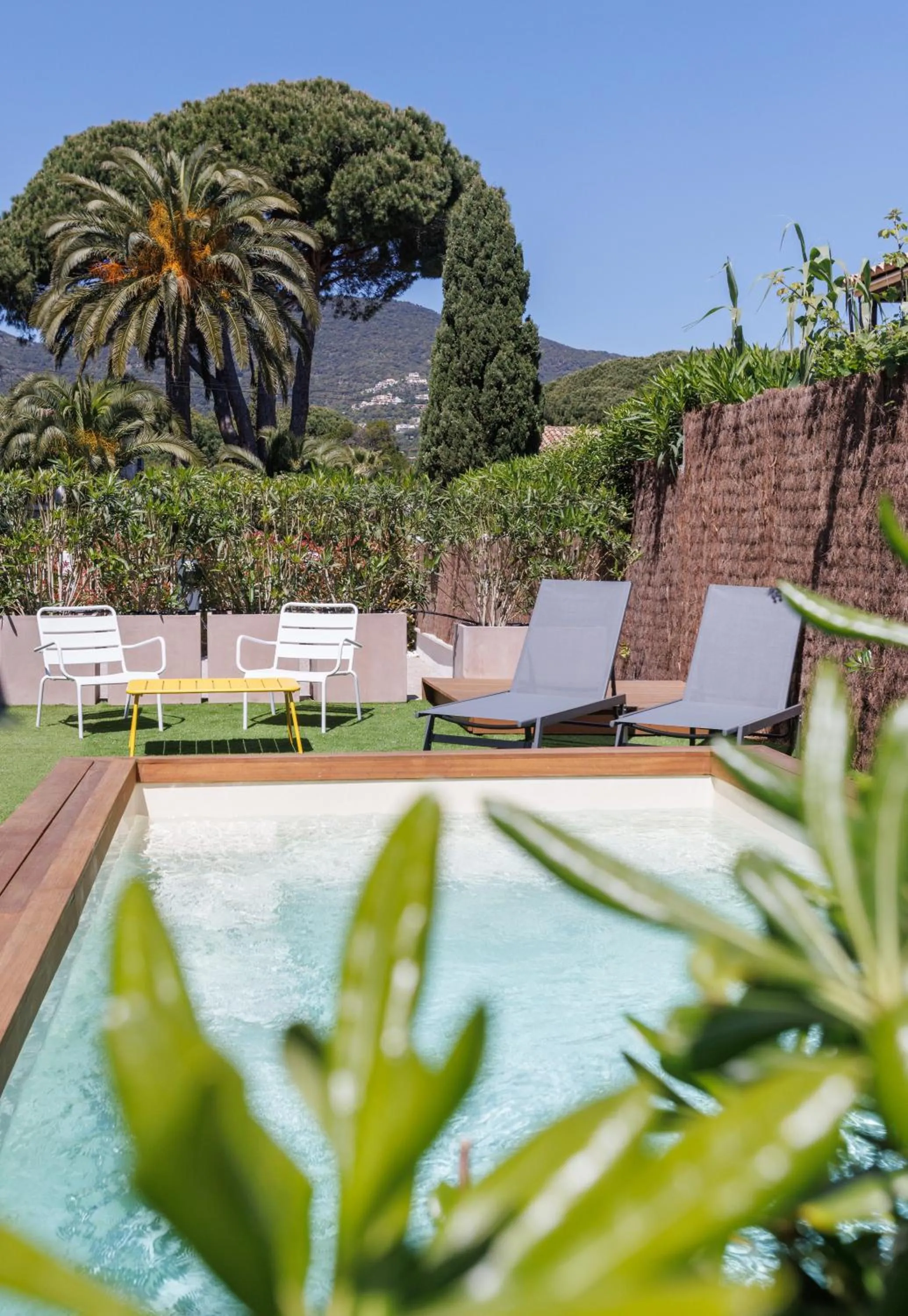 Garden view in Belle Vue Hôtel