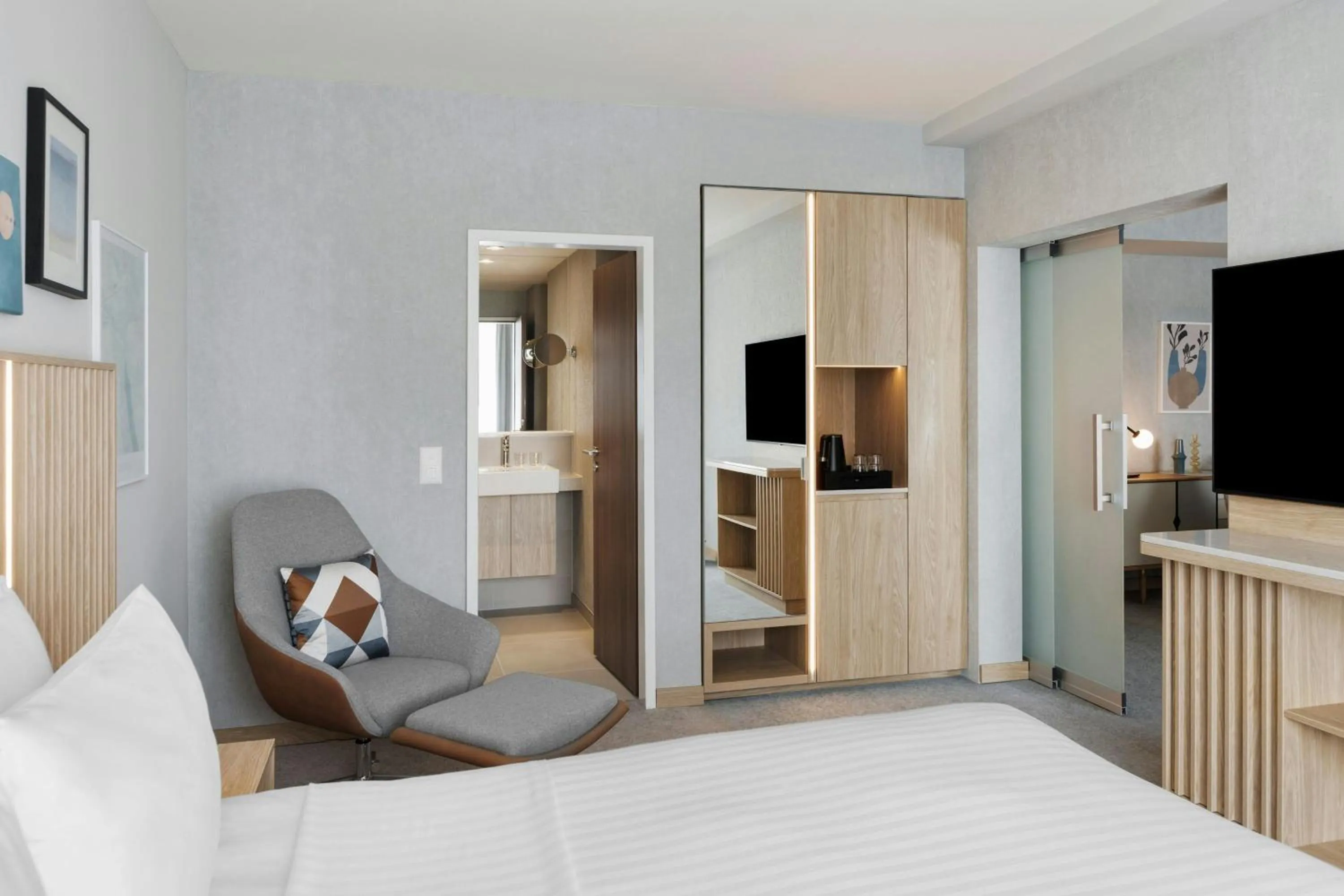 Bedroom, Bed in Courtyard by Marriott Zurich North