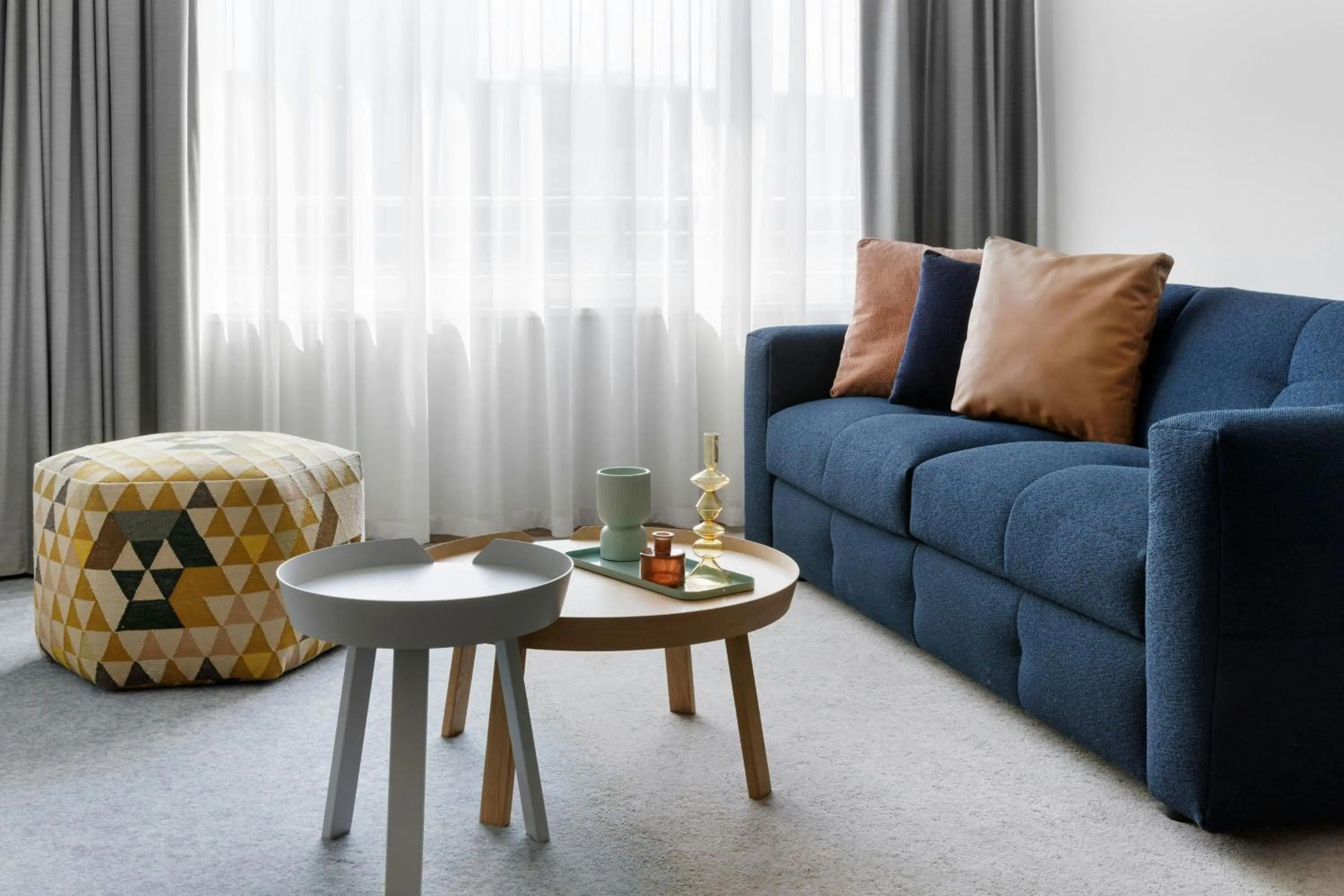 Photo of the whole room in Courtyard by Marriott Zurich North