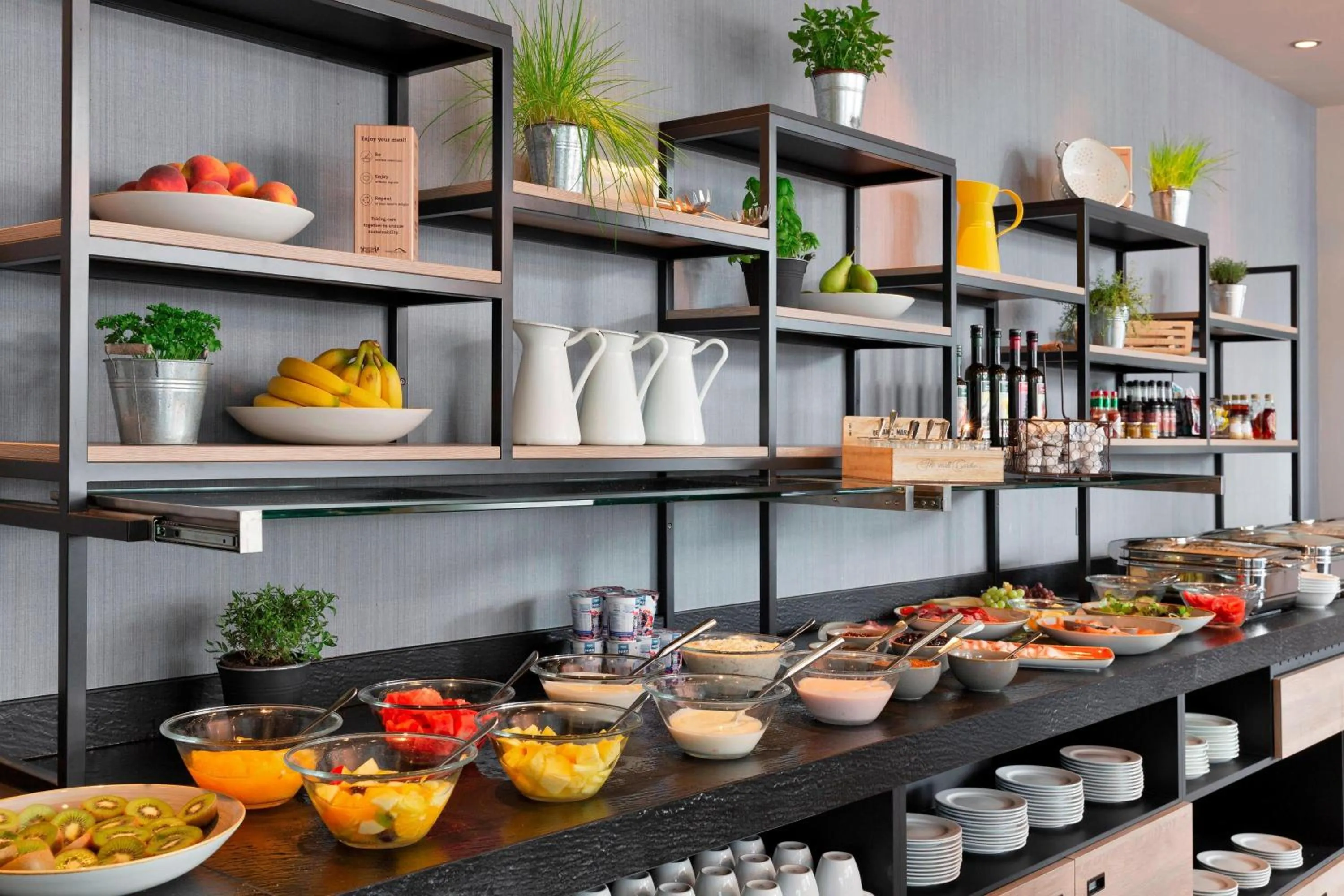 Breakfast in Courtyard by Marriott Zurich North