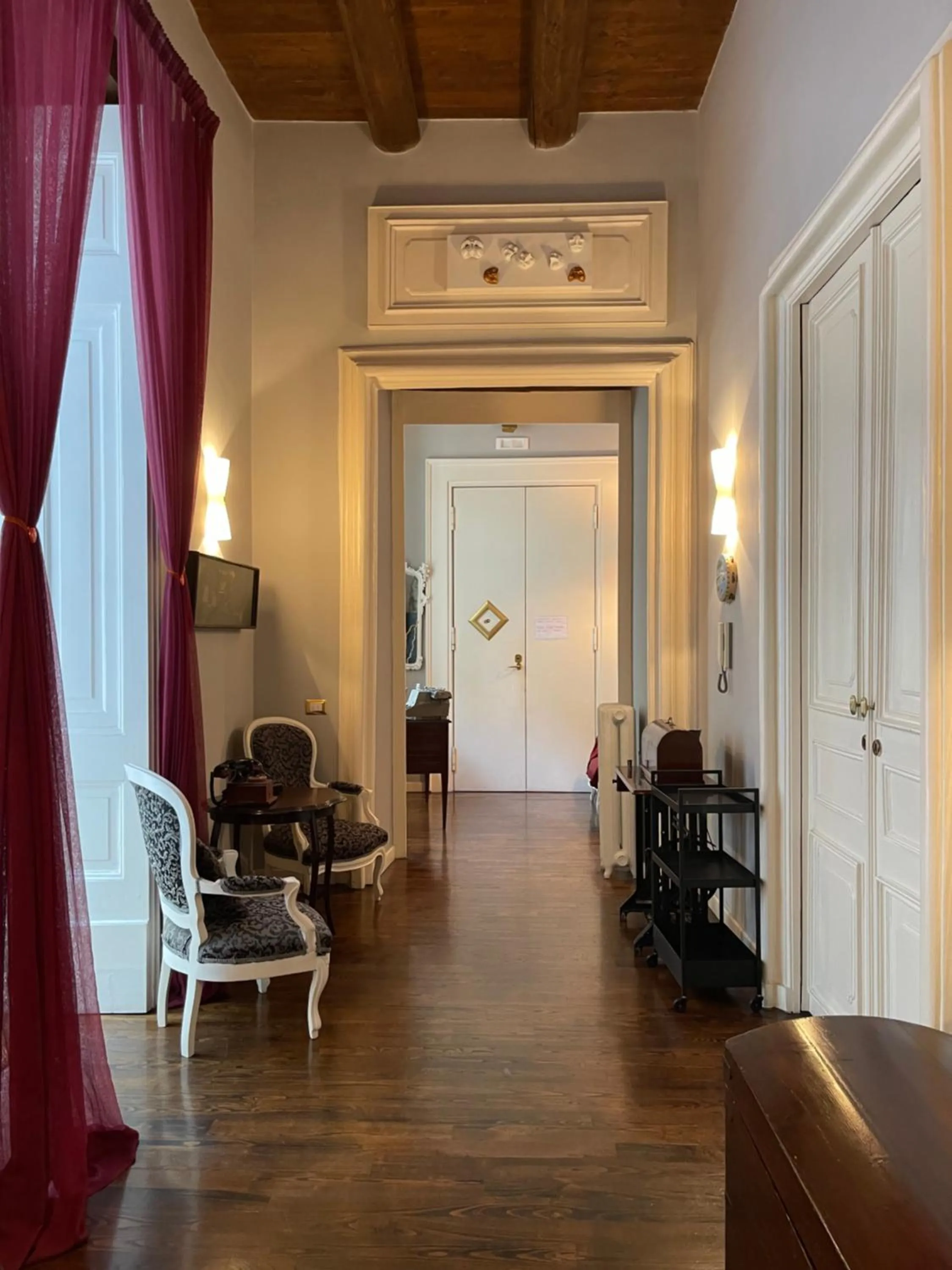 Facade/entrance in Anima Partenopea