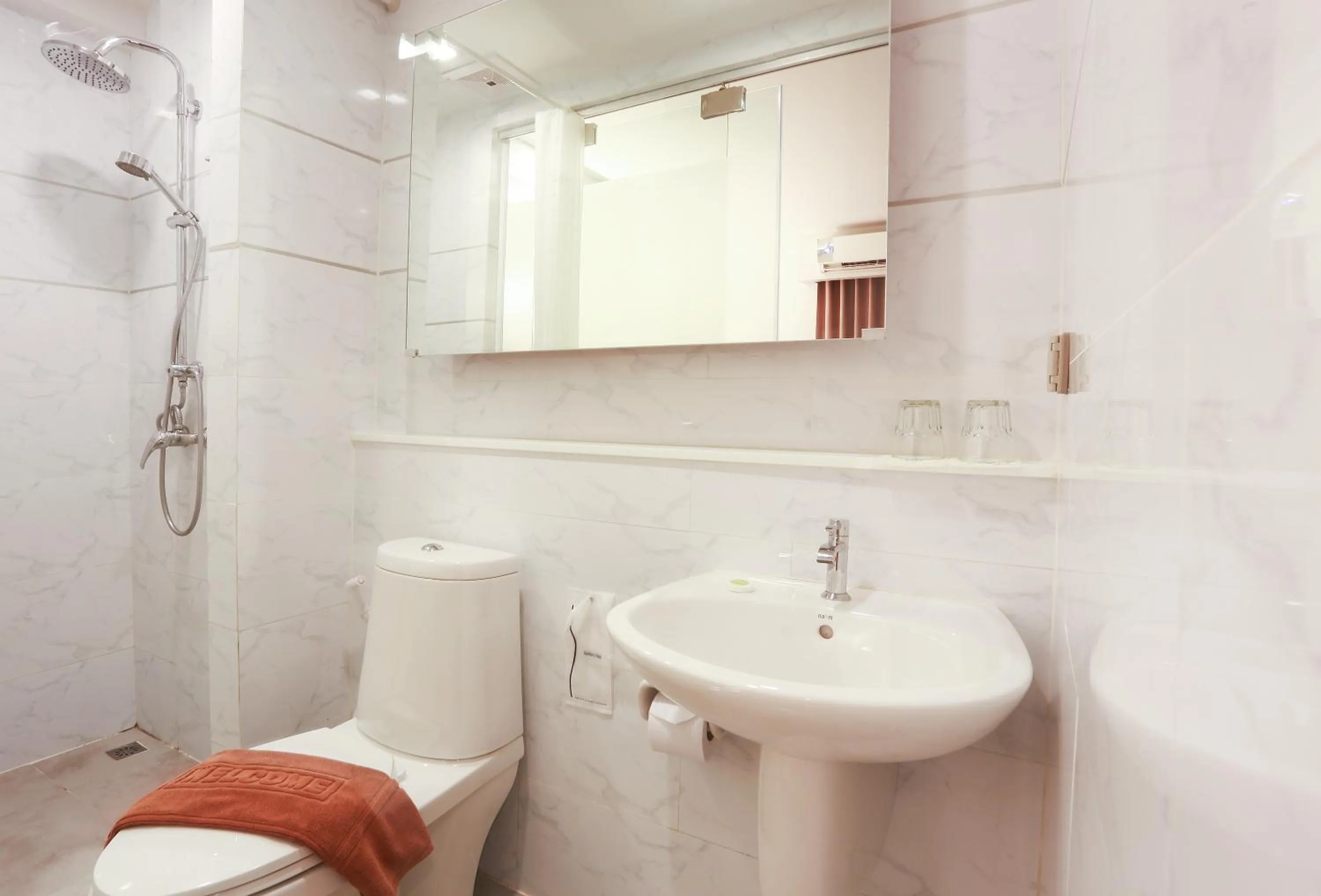 Bathroom in Studio Nana by iCheck inn