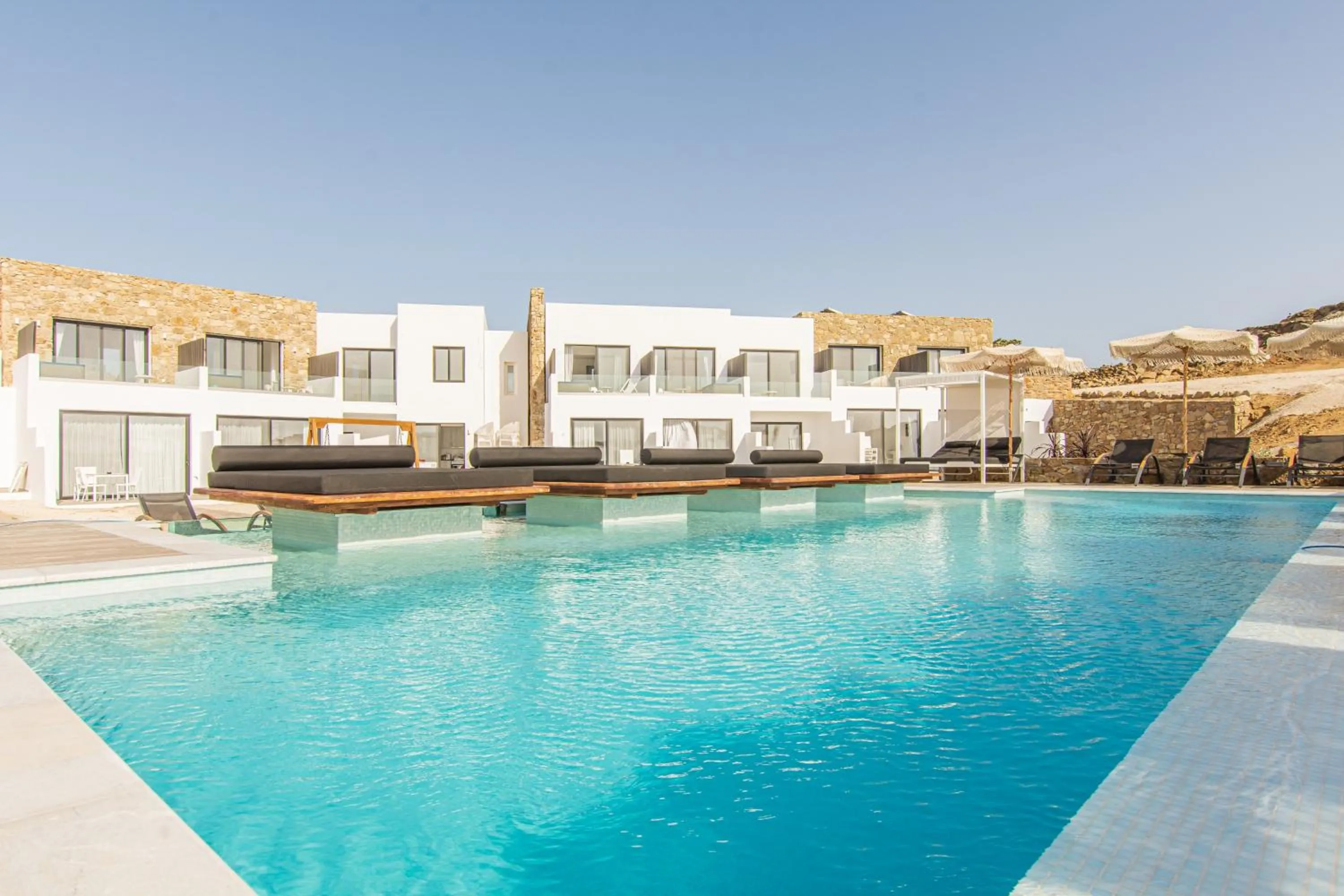 Property building in Bianco a Nero Mykonos