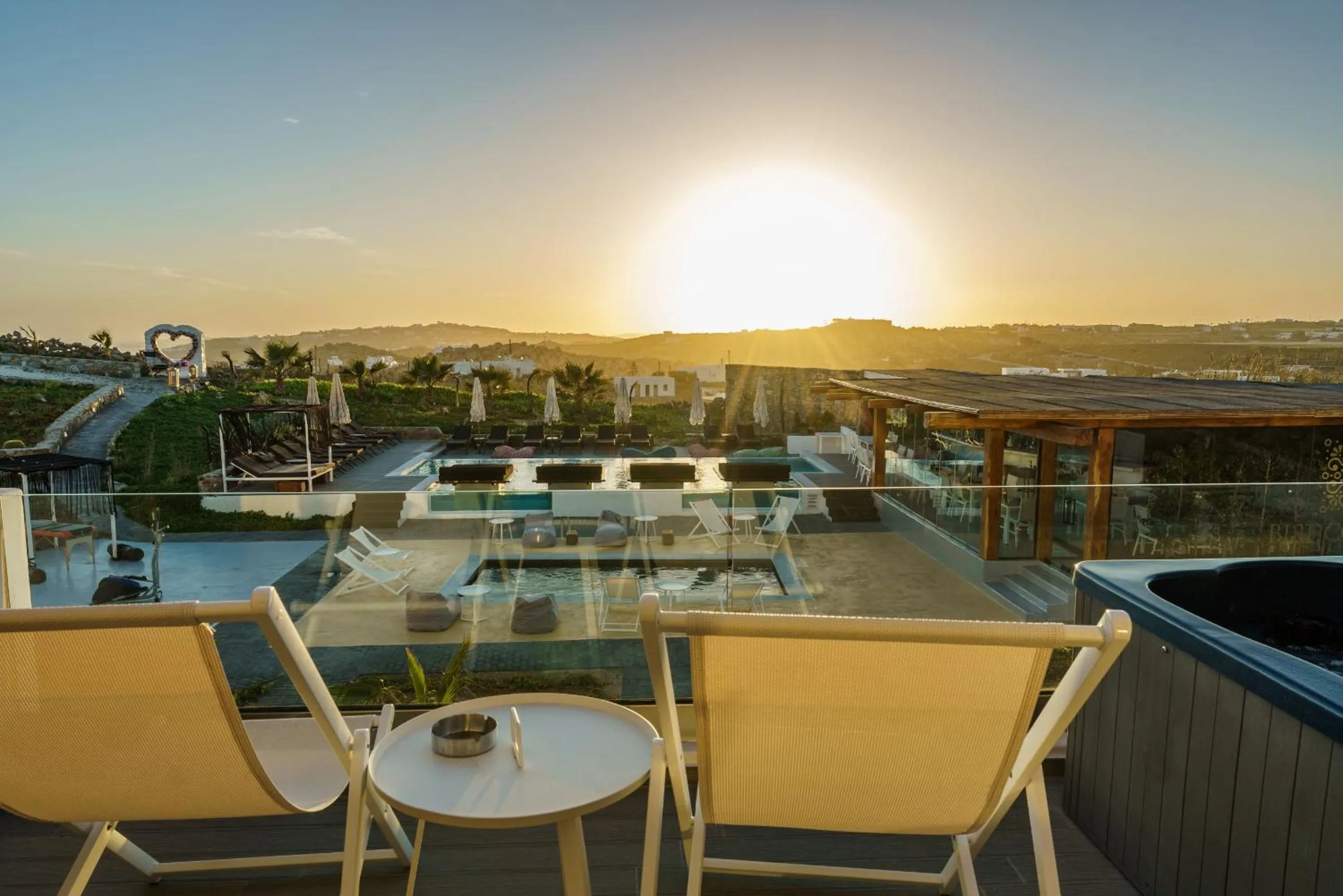 Balcony/Terrace in Bianco a Nero Mykonos
