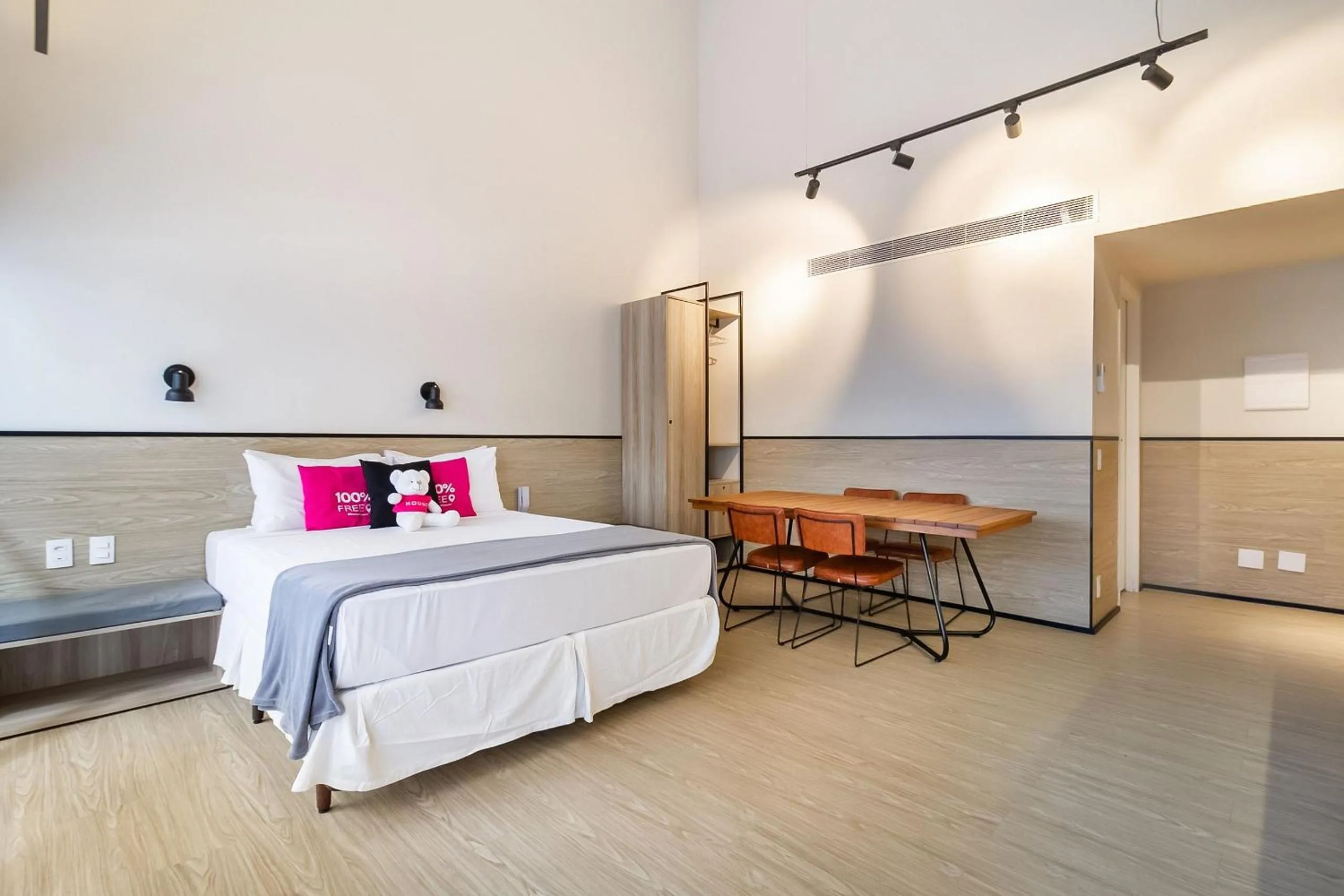 Bed in sp-hobn - housi paulista