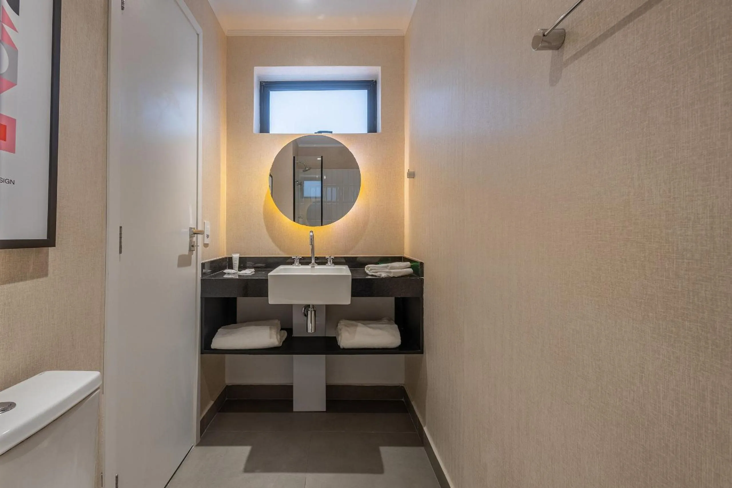 Toilet in sp-hobn - housi paulista