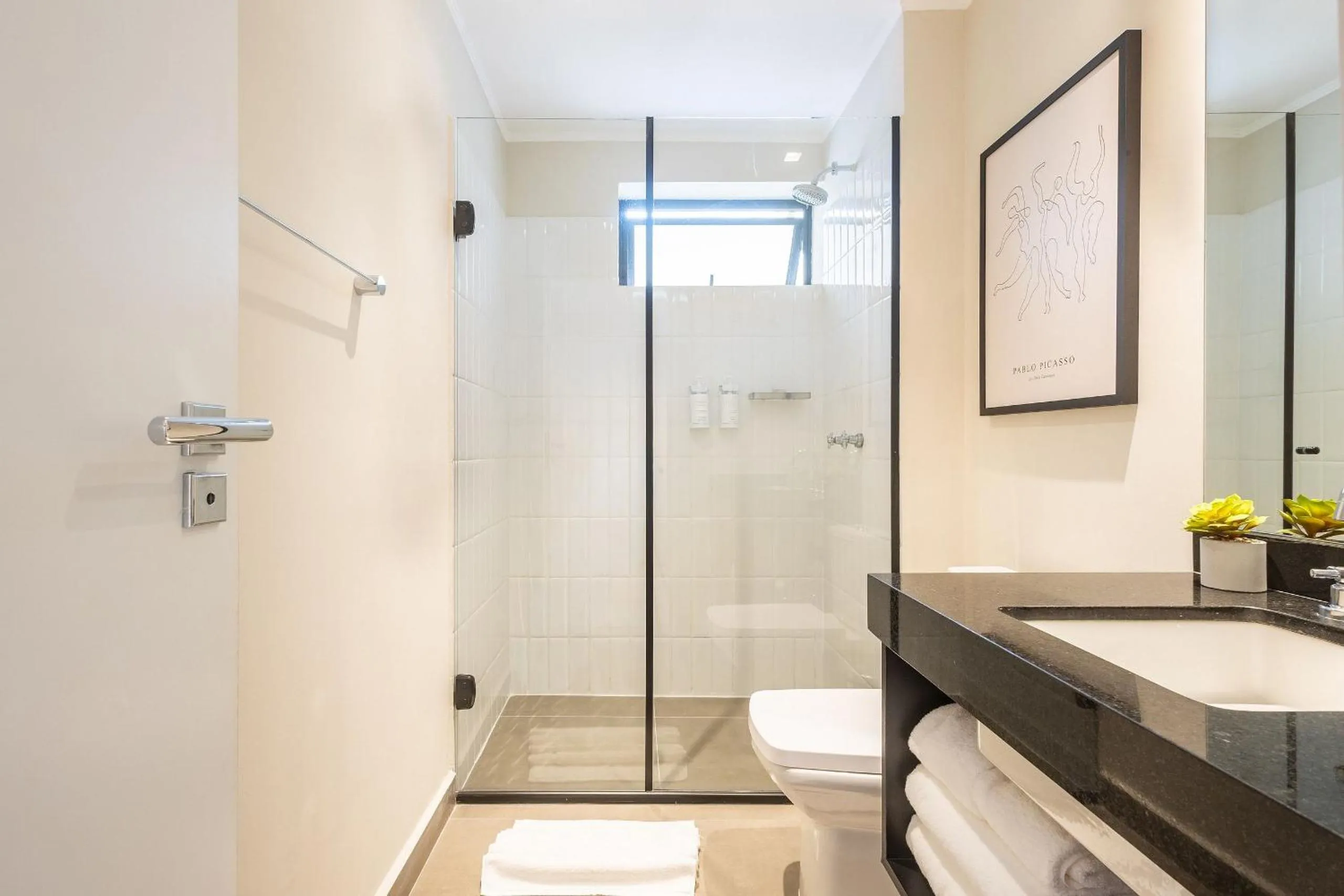 Toilet in sp-hobn - housi paulista