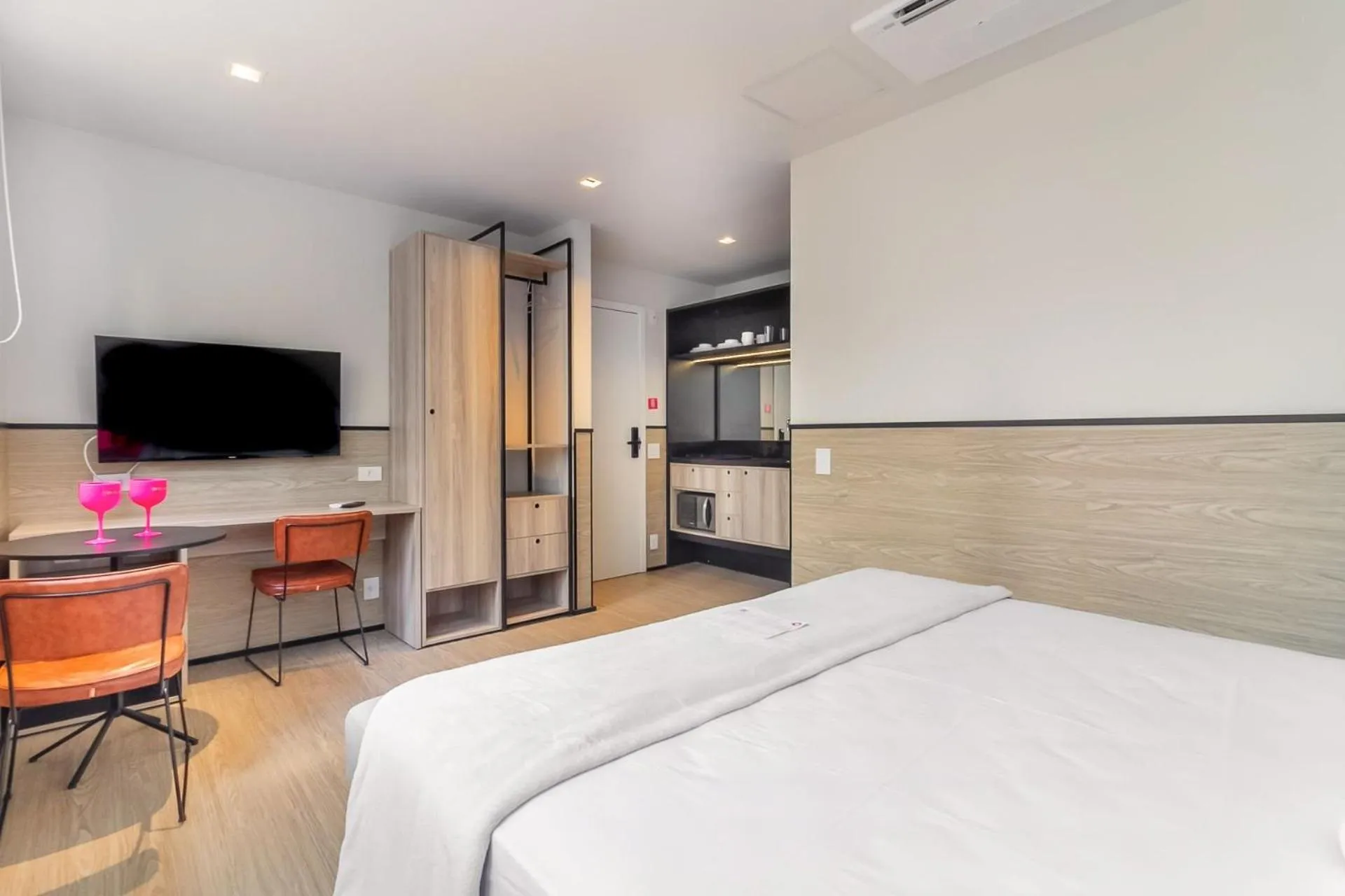 Bed in sp-hobn - housi paulista