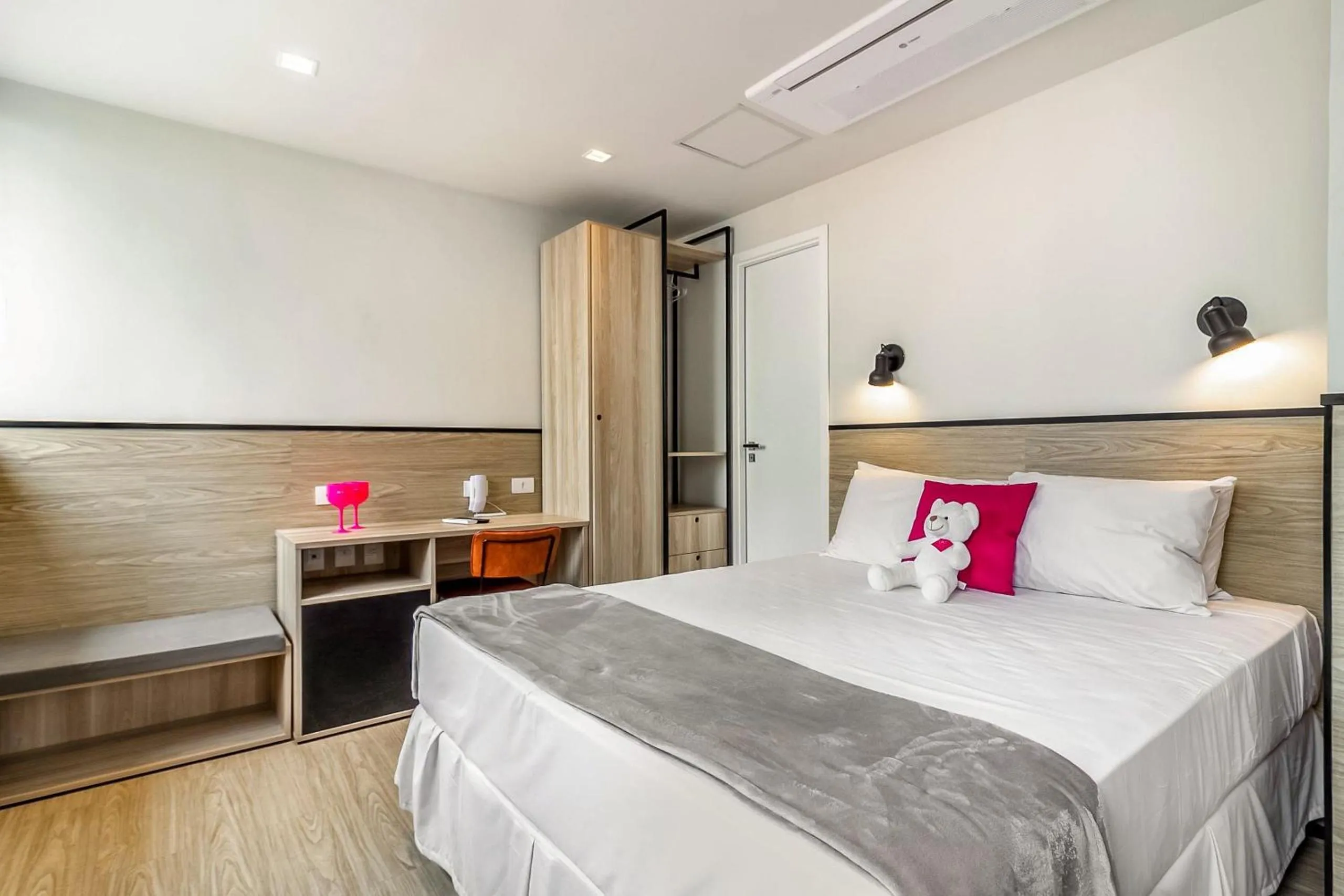 Bed in sp-hobn - housi paulista