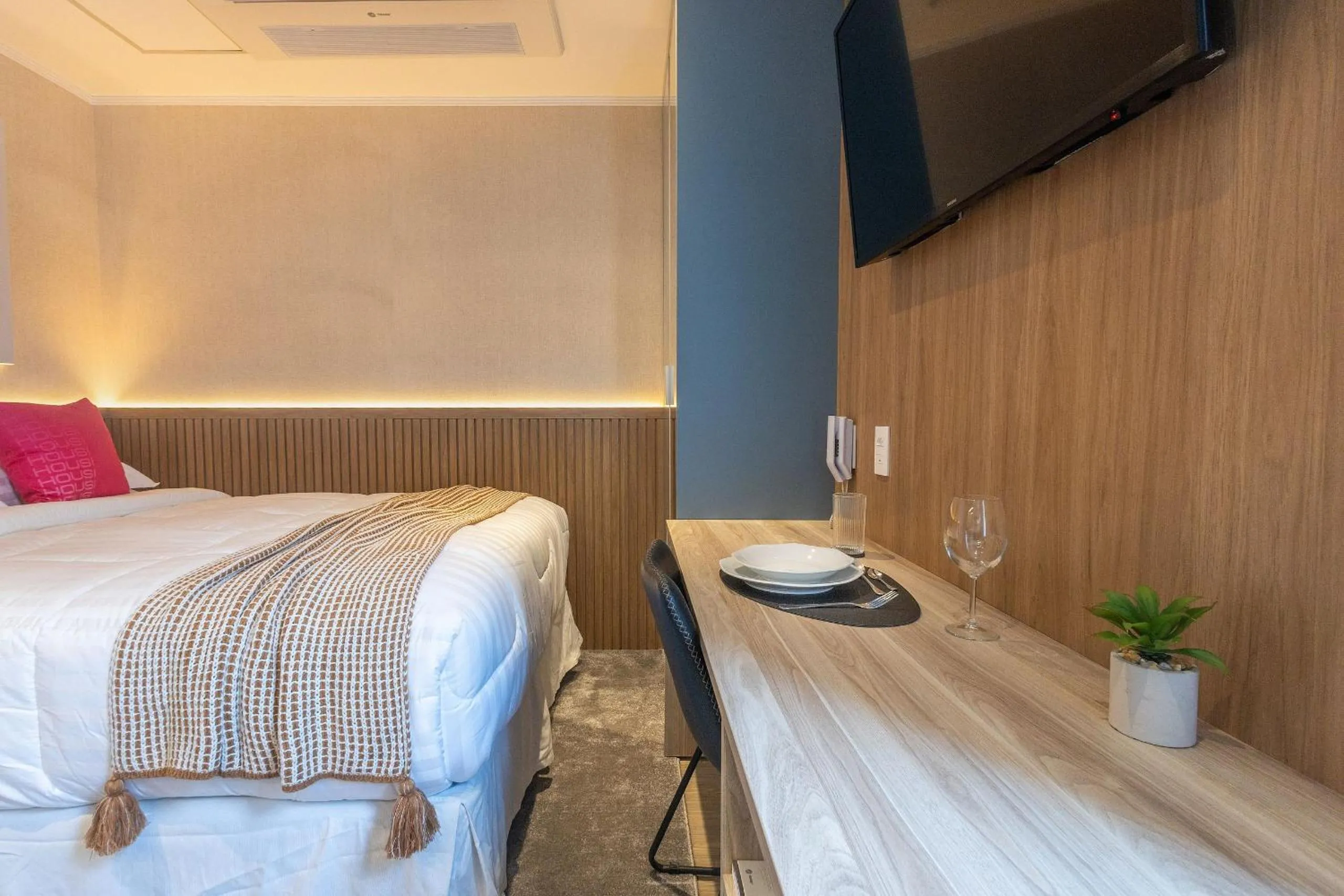 Bed in sp-hobn - housi paulista