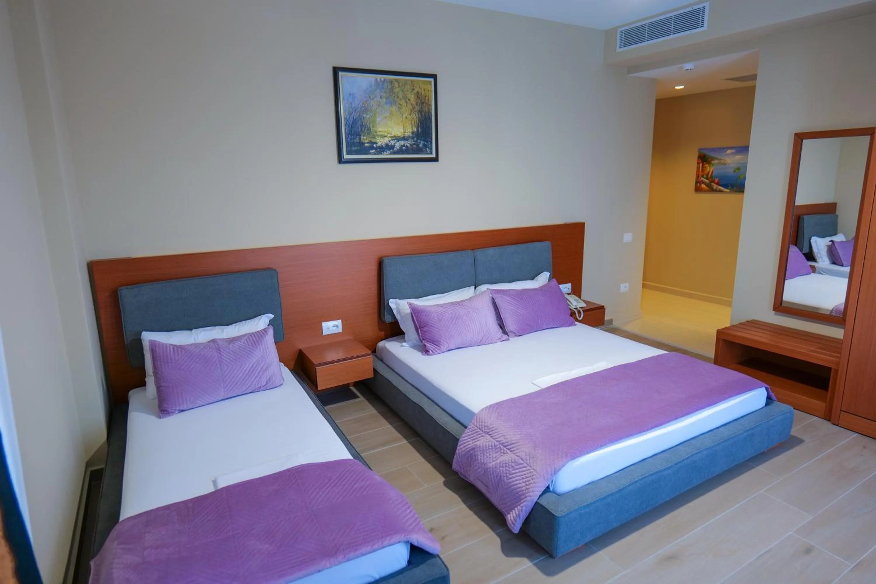 Bed in 6 Milje Hotel