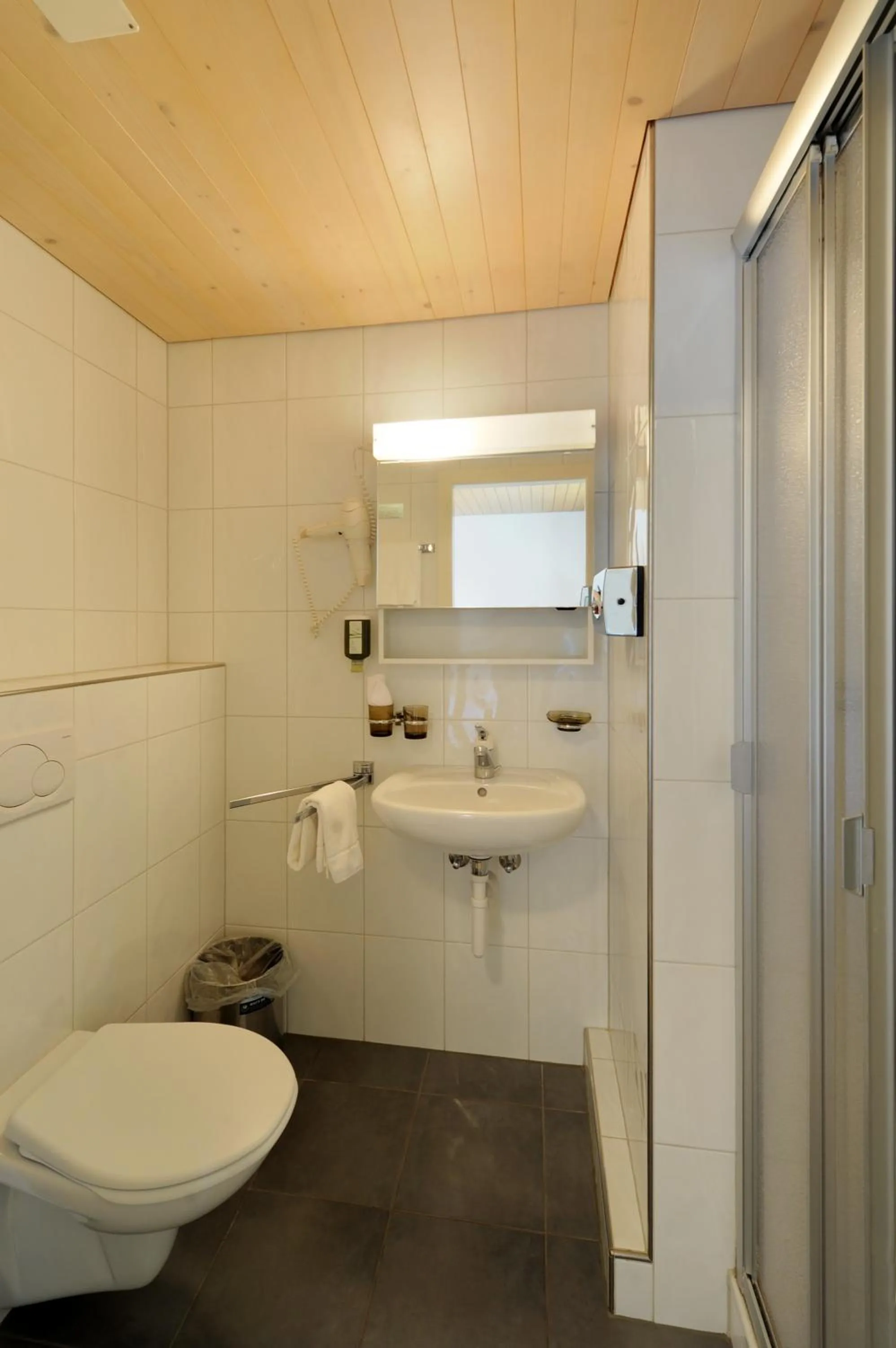 Bathroom in Hotel-Restaurant zum Gade