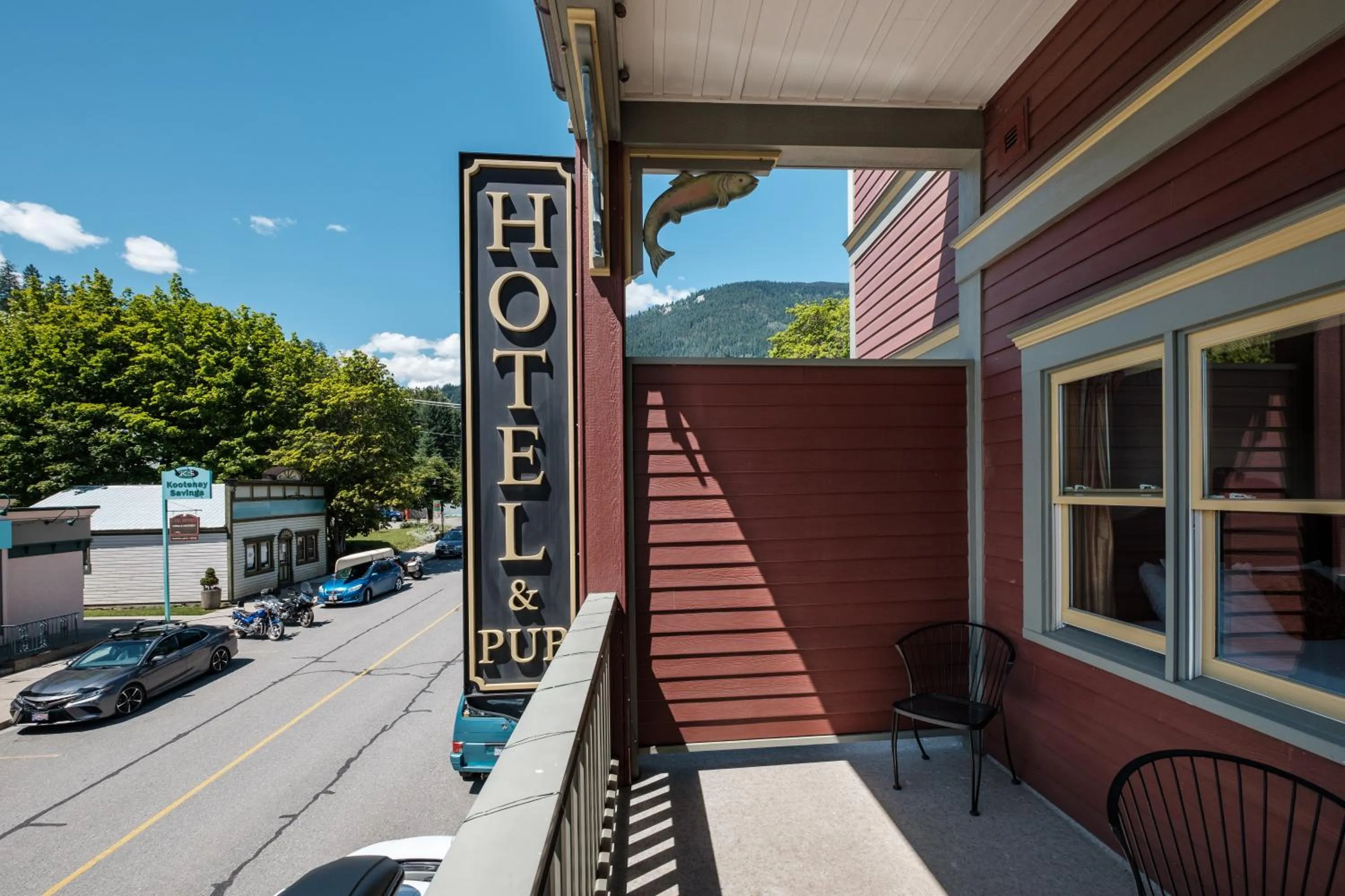 Street view in Kaslo Hotel