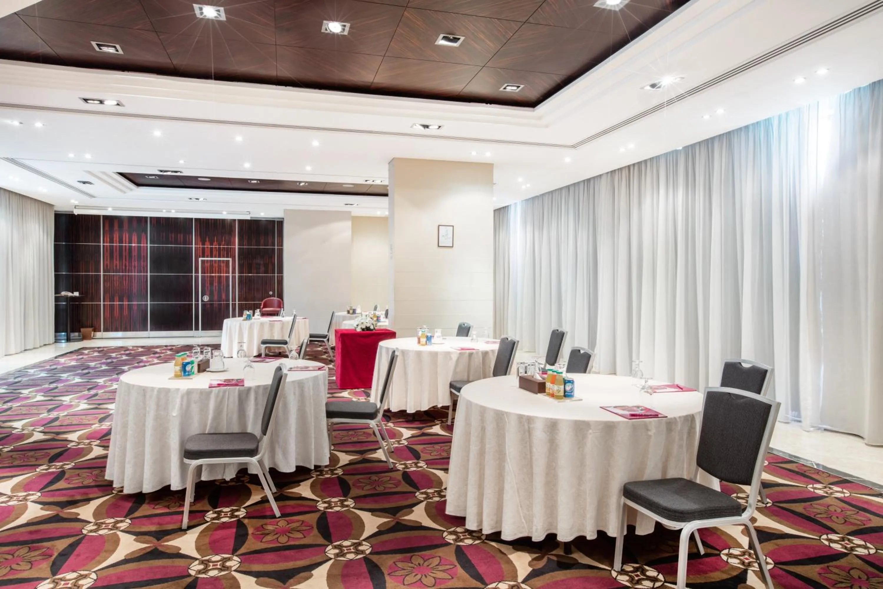 Meeting/conference room in Crowne Plaza Beirut by IHG