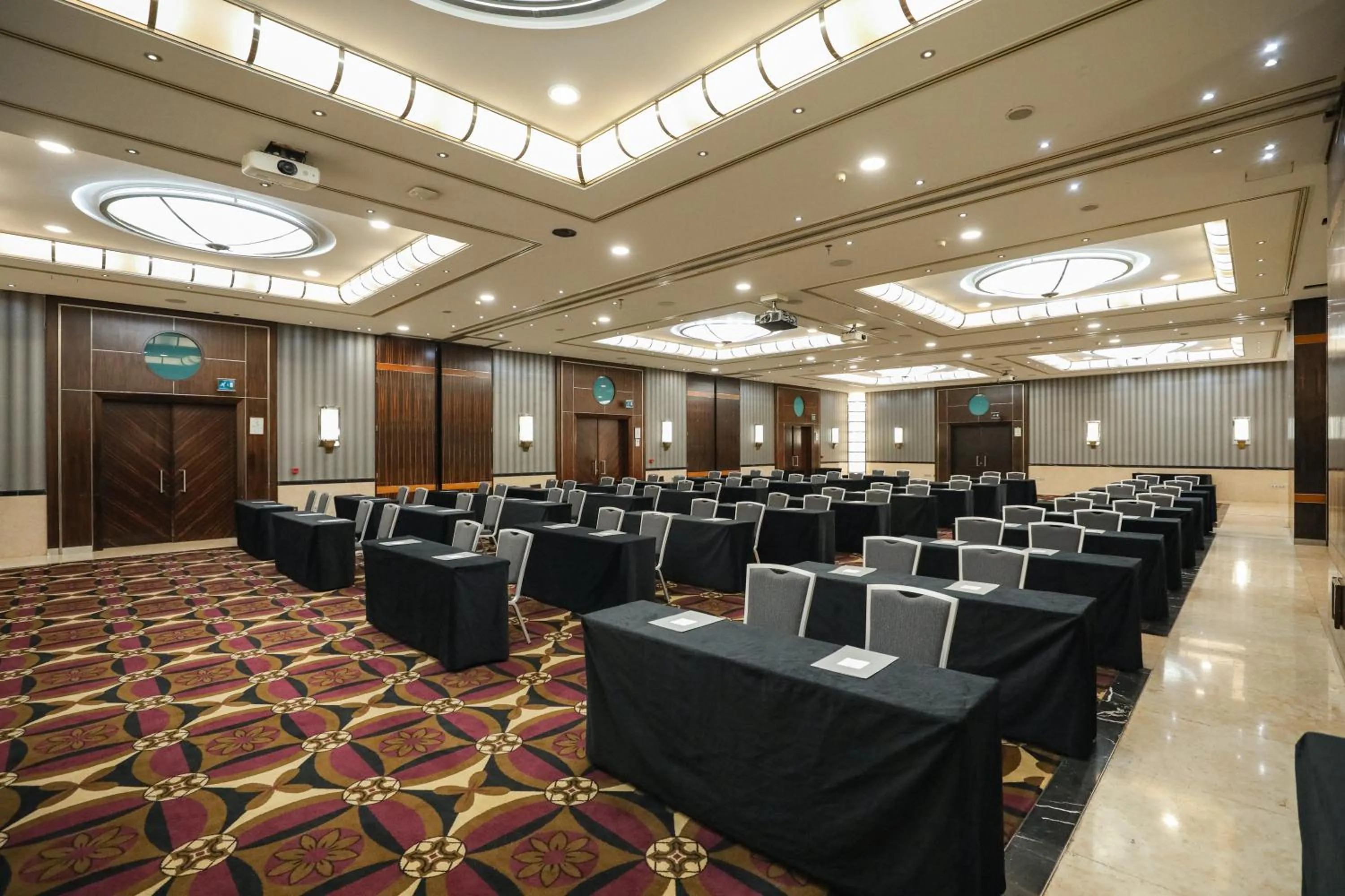 Meeting/conference room in Crowne Plaza Beirut by IHG