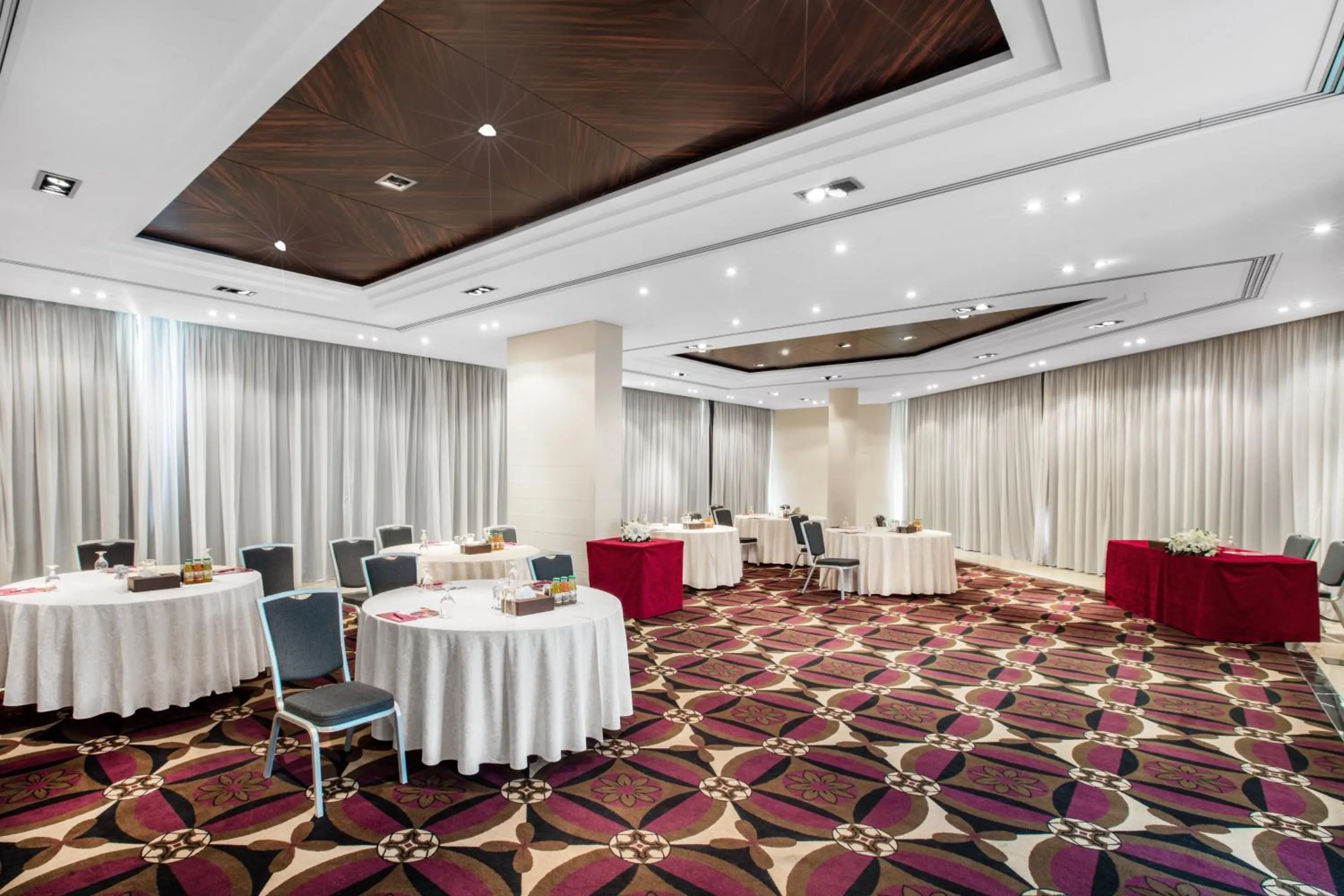 Meeting/conference room in Crowne Plaza Beirut by IHG