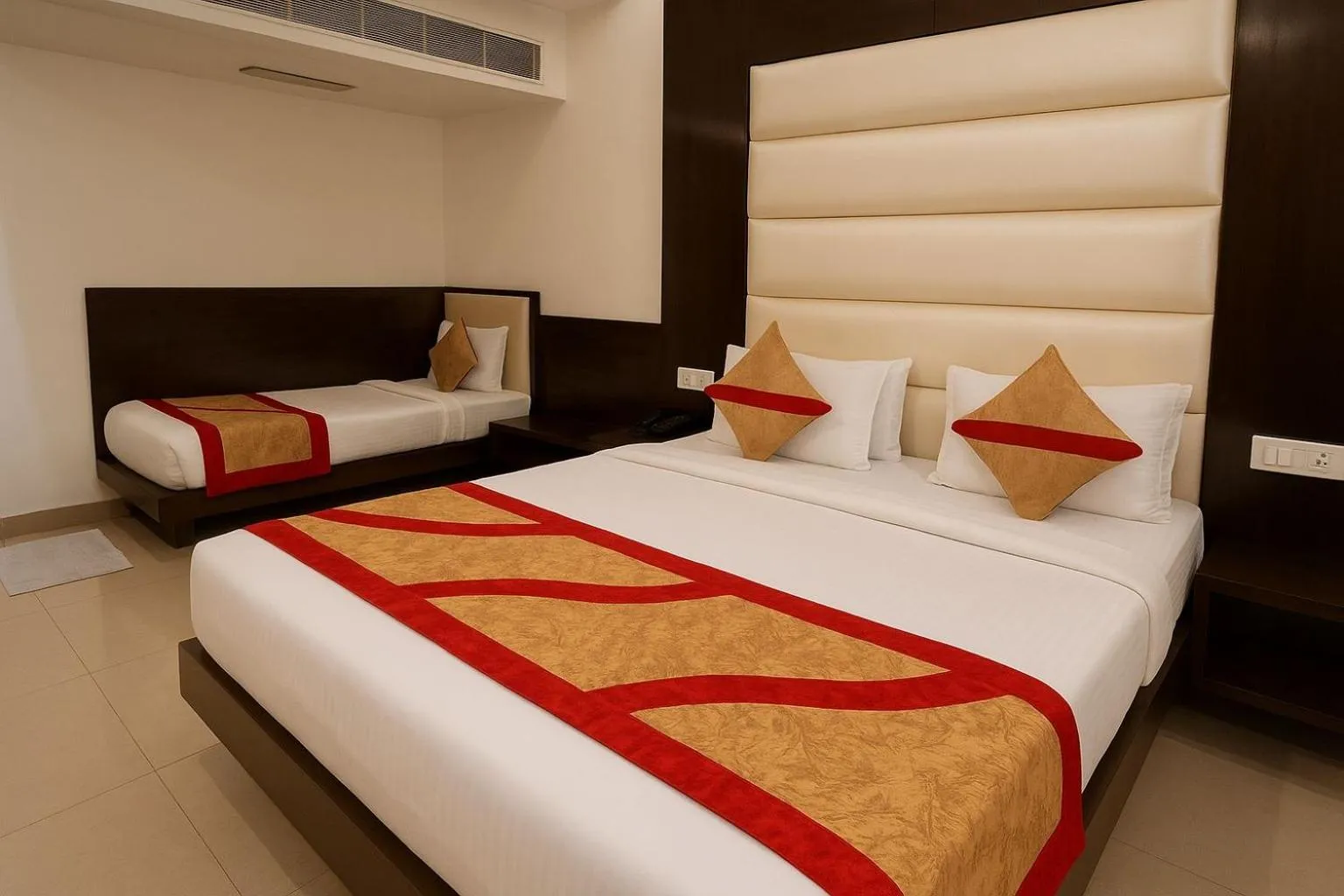 Bed in Hotel Benz International, Karol Bagh