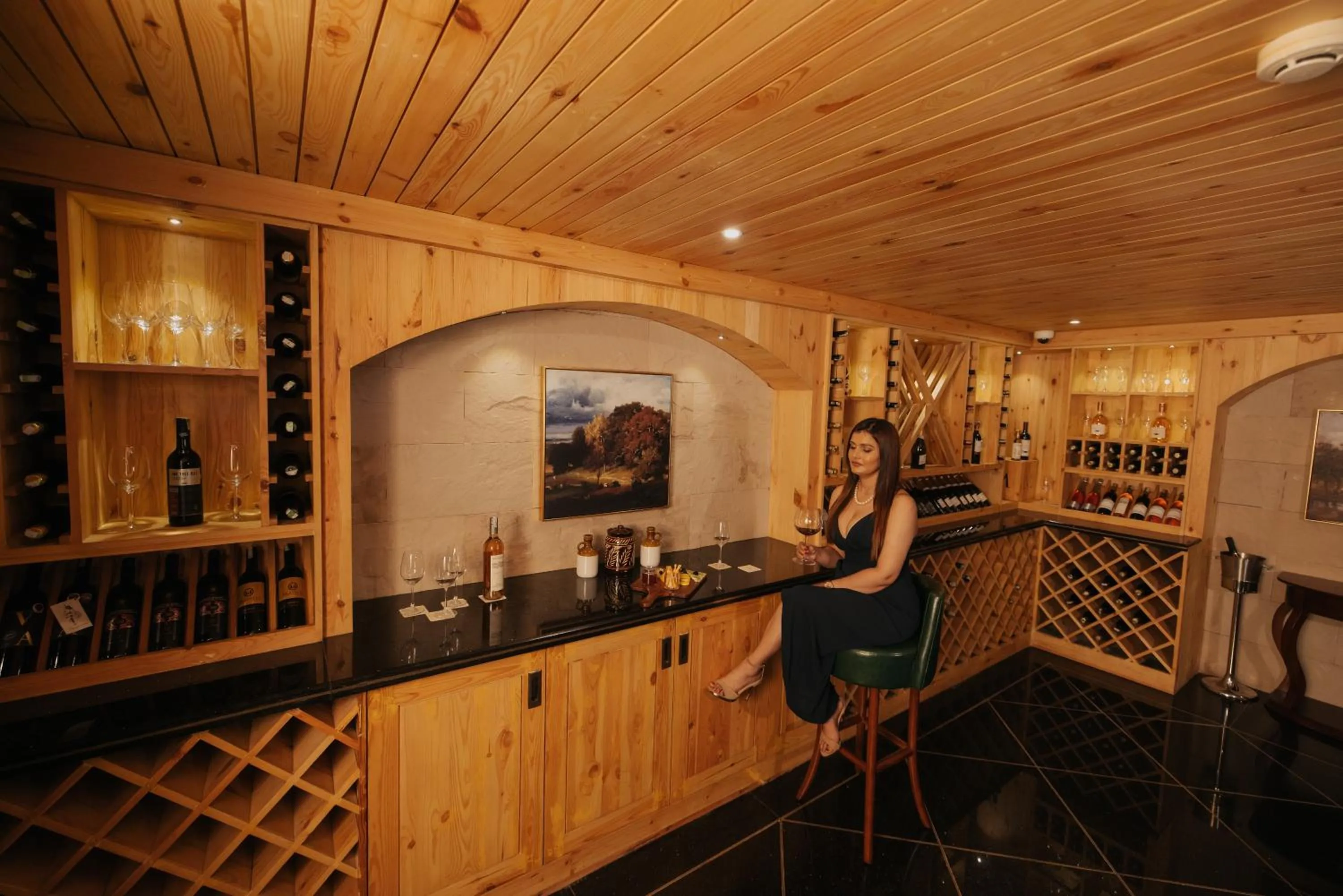 Lounge or bar in Montrose Golf Resort and Spa - Coorg