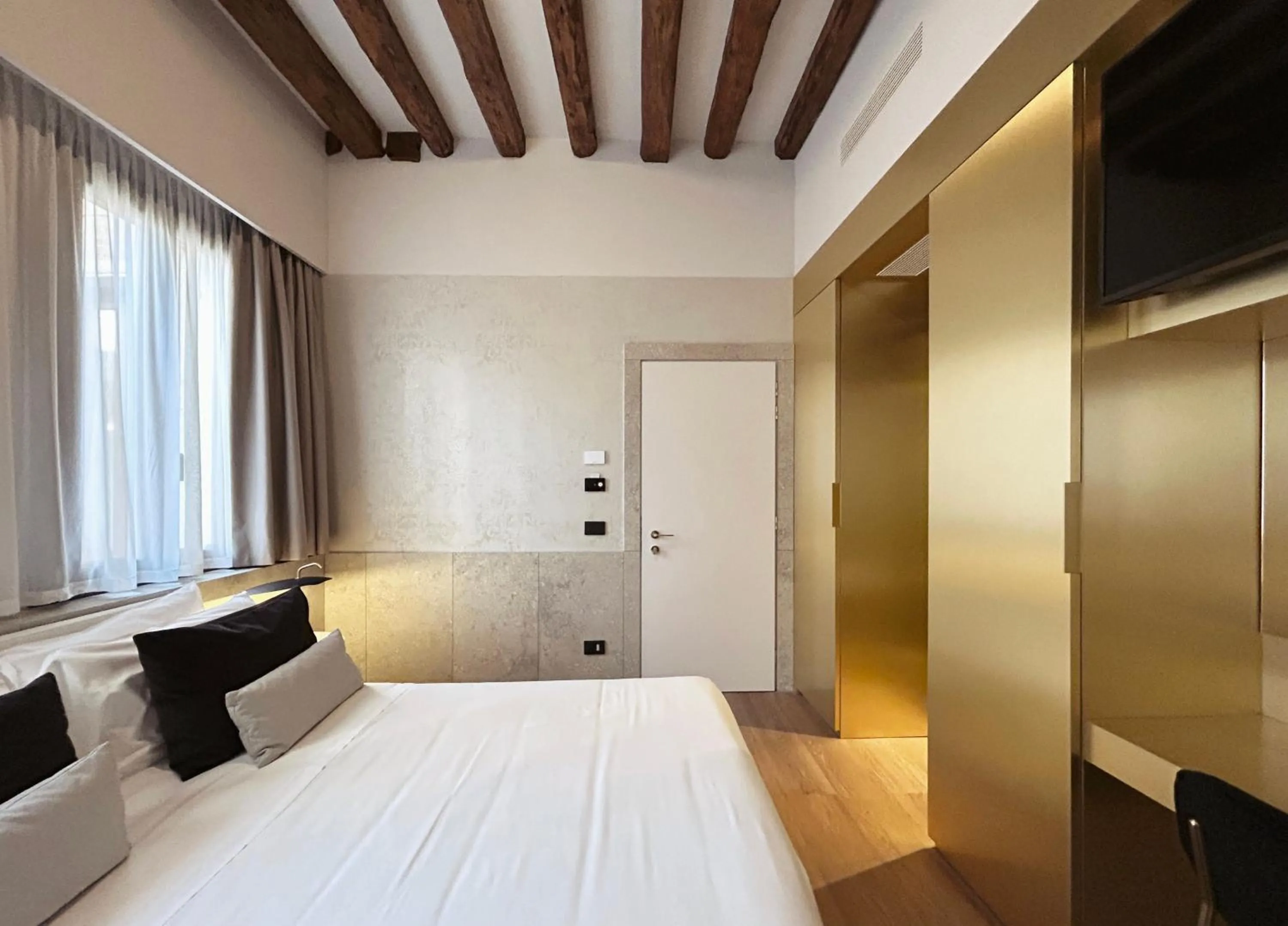 Bed in Palazzo Pianca