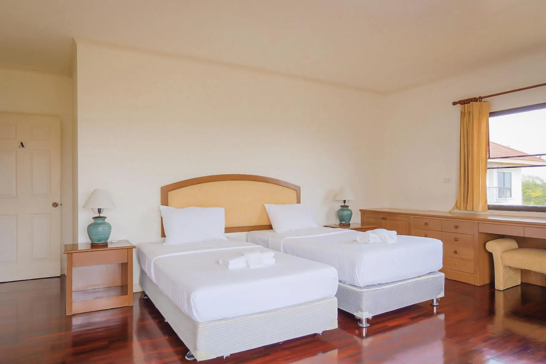 Bed in Seastar Hotel and Service Apartment